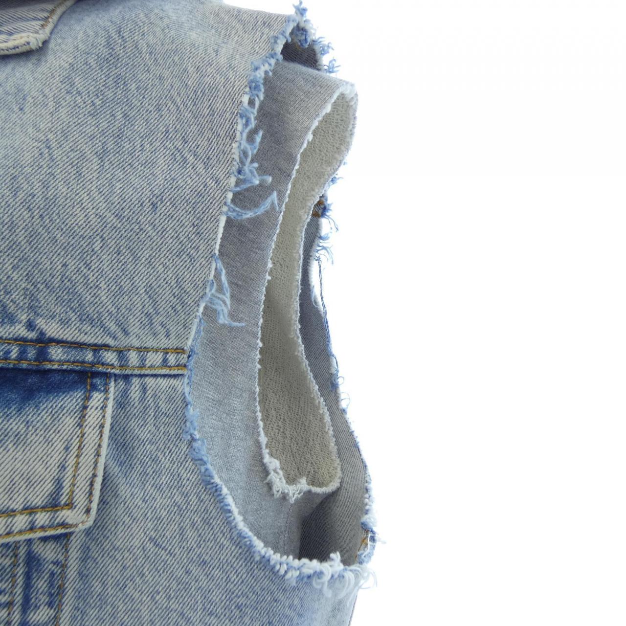 グッチ GUCCI HOLLYWOOD BABYLON 697042 XDB0U ベスト