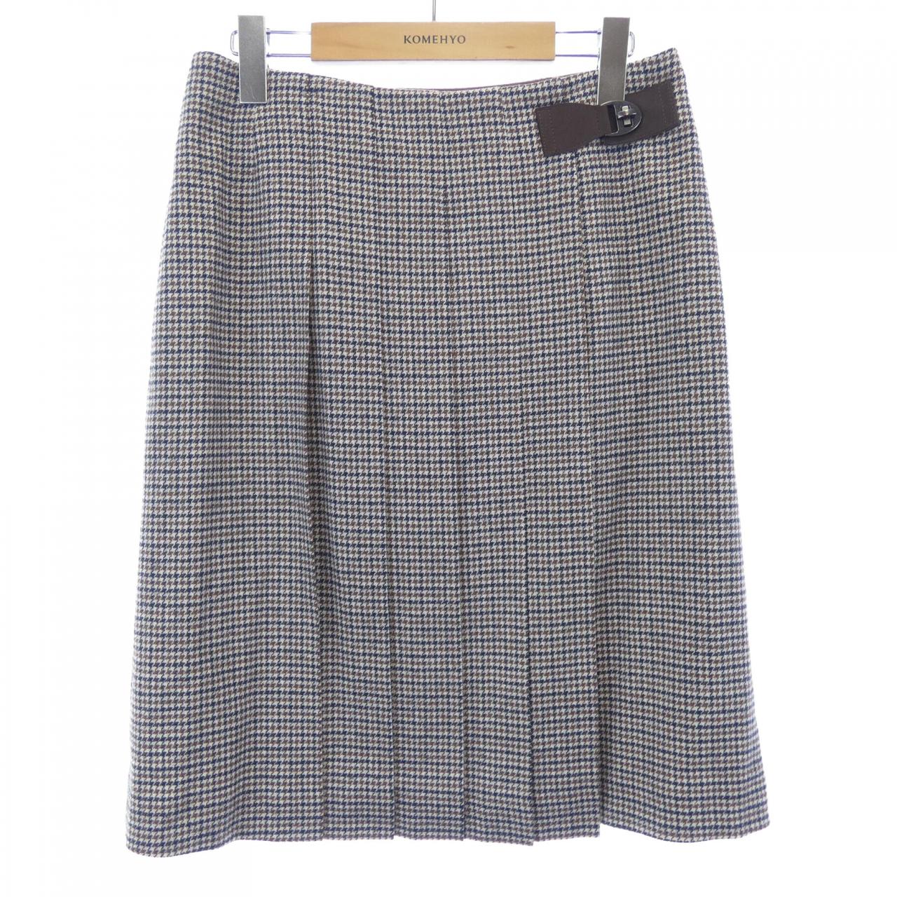 アクアスキュータム Aquascutum スカート