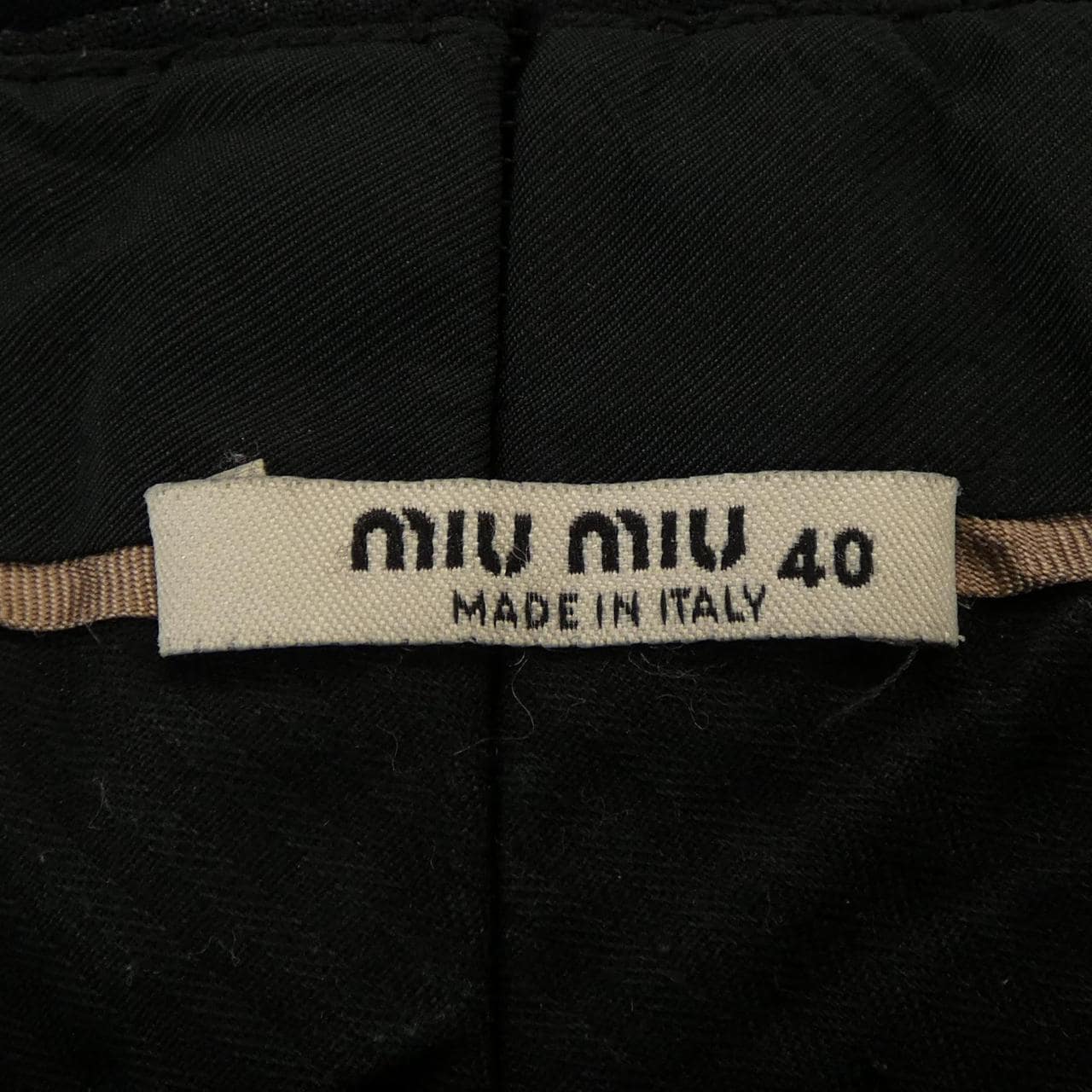 ミュウミュウ MIU MIU ショートパンツ