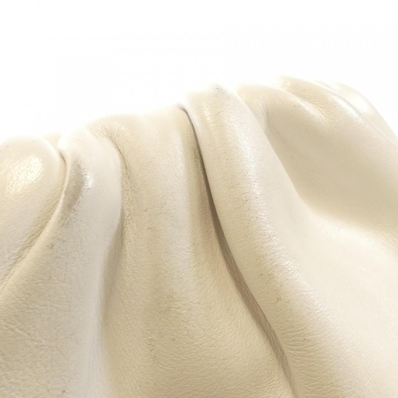 ボッテガヴェネタ 585852 VCP40 ショルダーバッグ