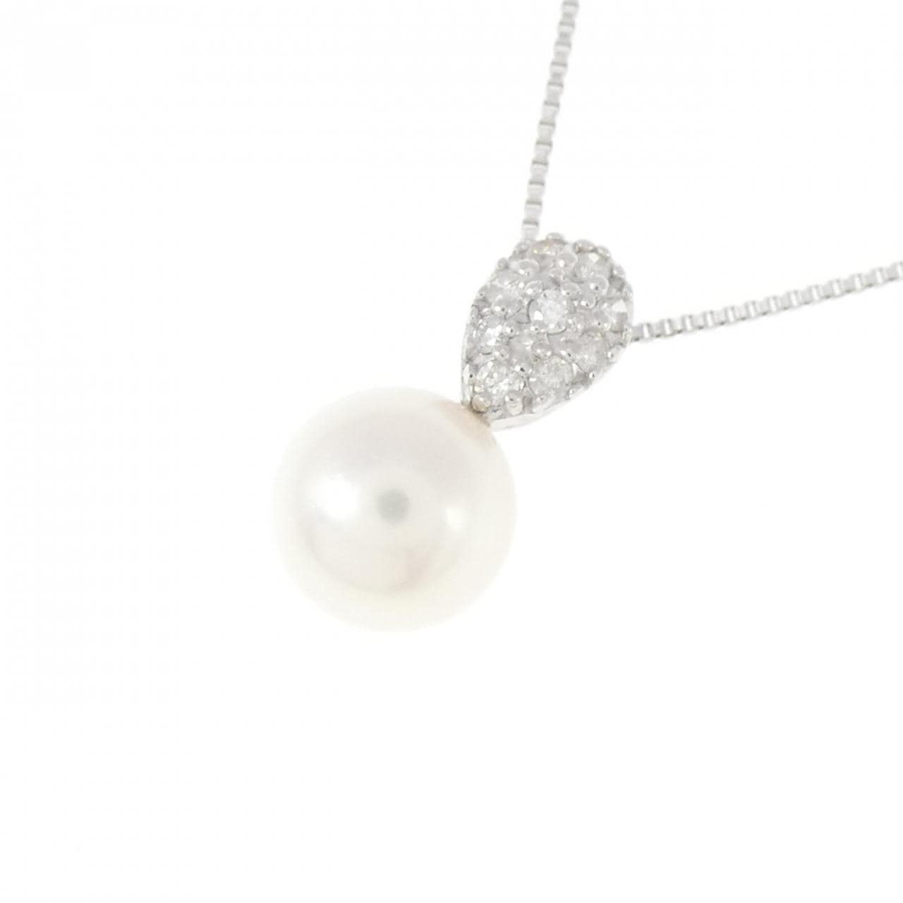 K18WG Akoya pearl necklace 6.8mm