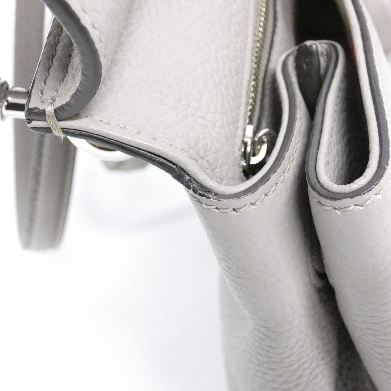 グッチ 370831 A7M0N バッグ