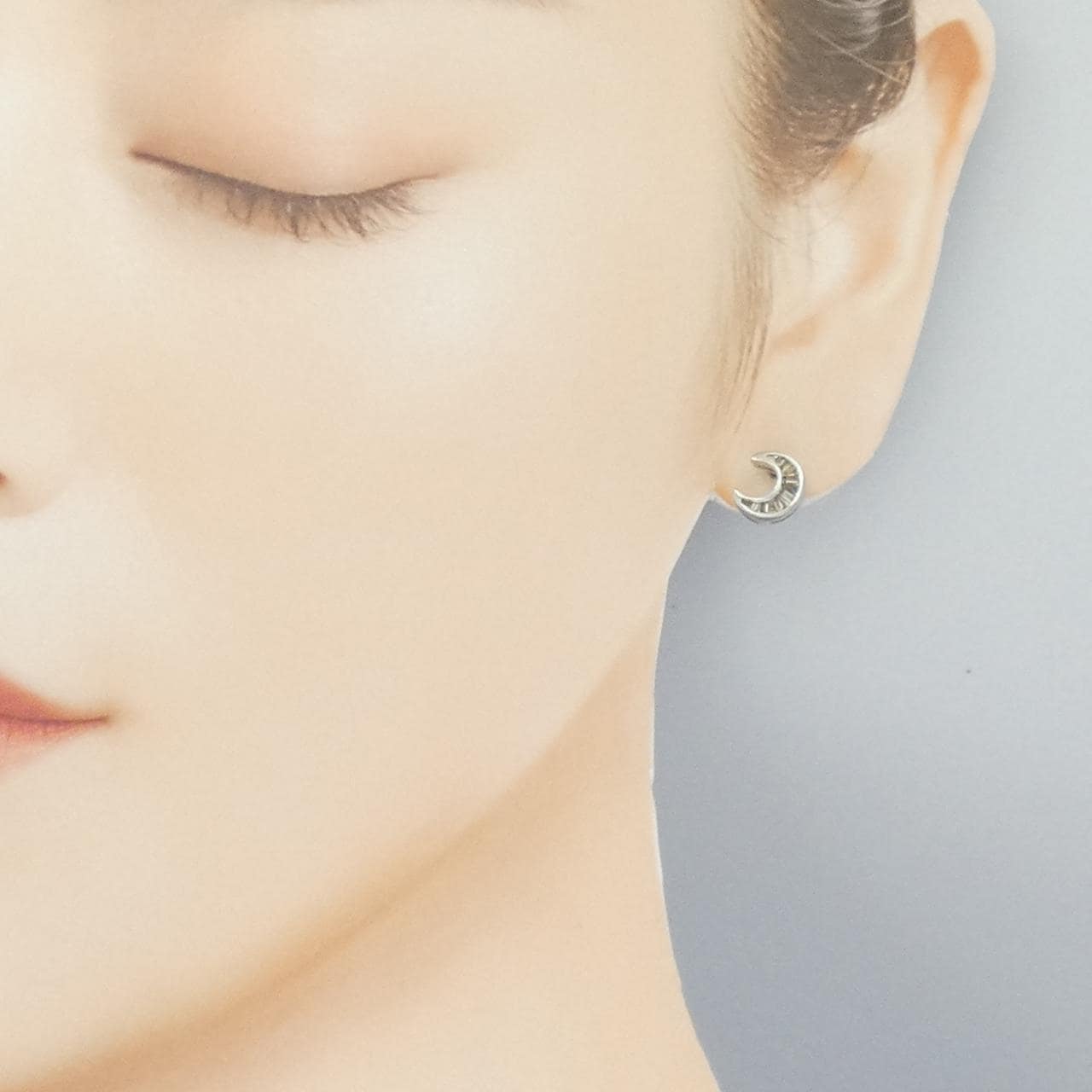 K18WG ダイヤモンド ピアス 0.30CT