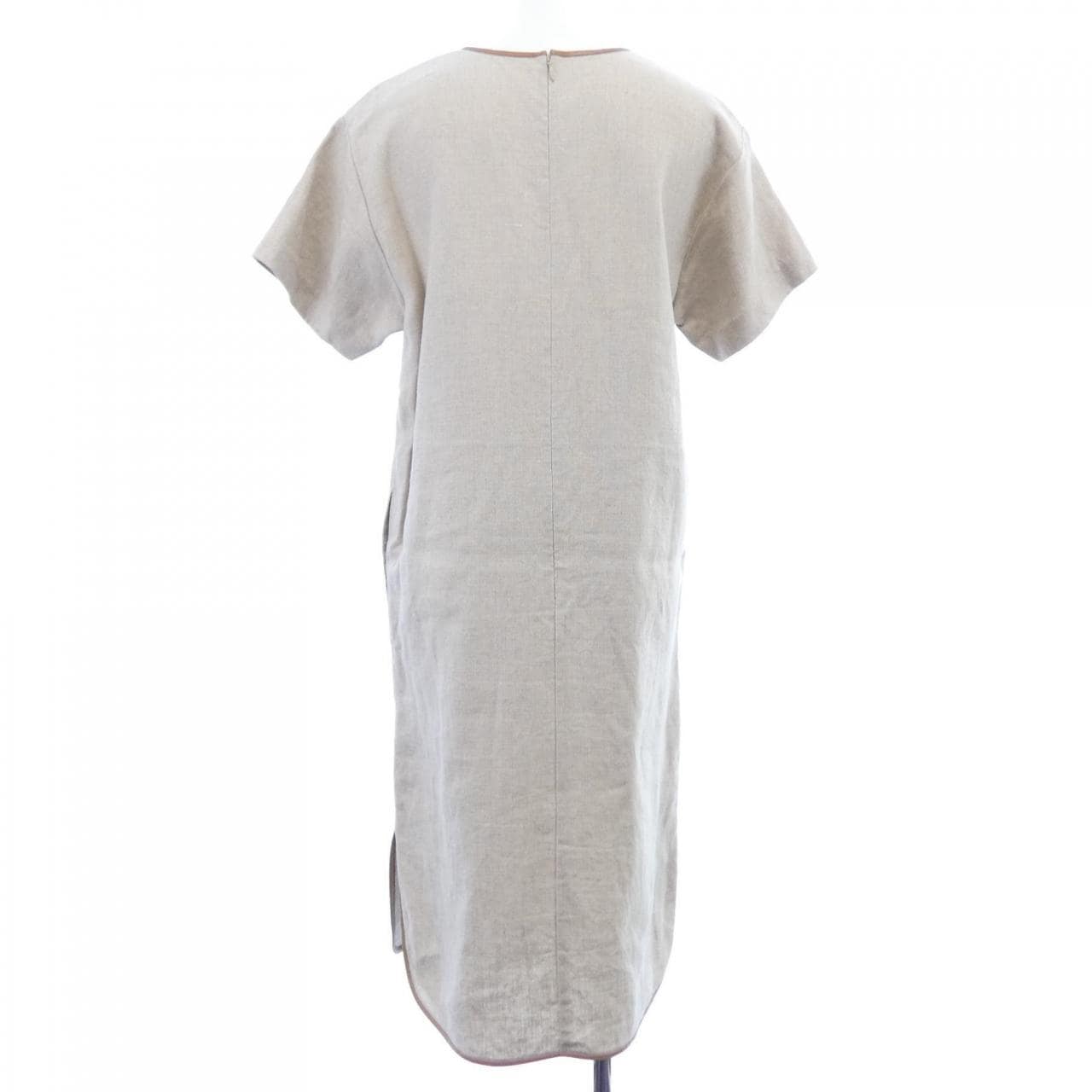 ベイジュ BEIGE. ワンピース