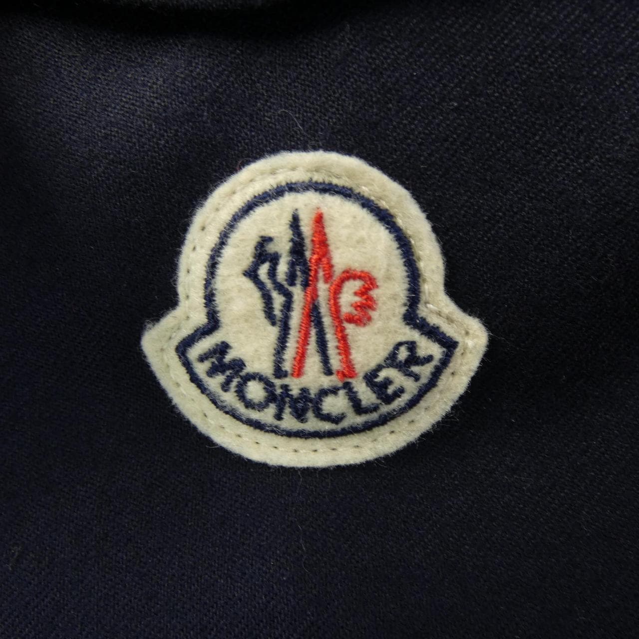 モンクレール MONCLER ダウンジャケット