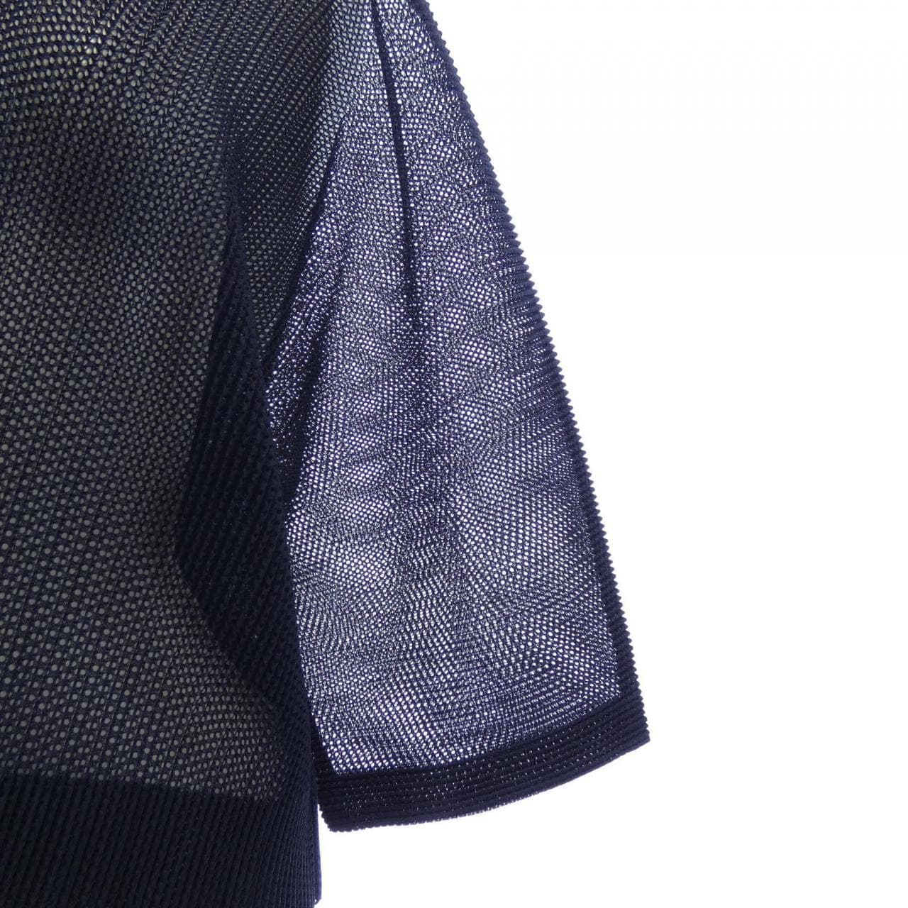 百褶PLEATS PLEASE上衣