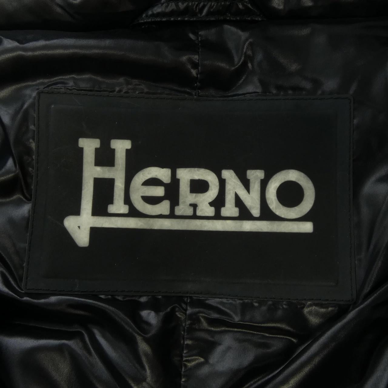 Herno羽绒大衣
