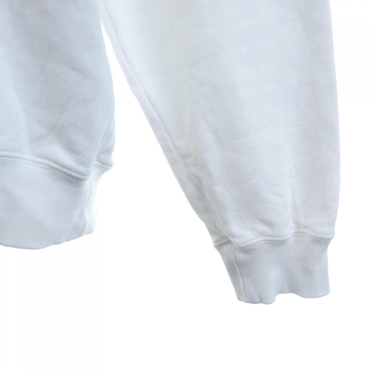 エムエムシックス MM6 SH0GU0029 UNISEX スウェット