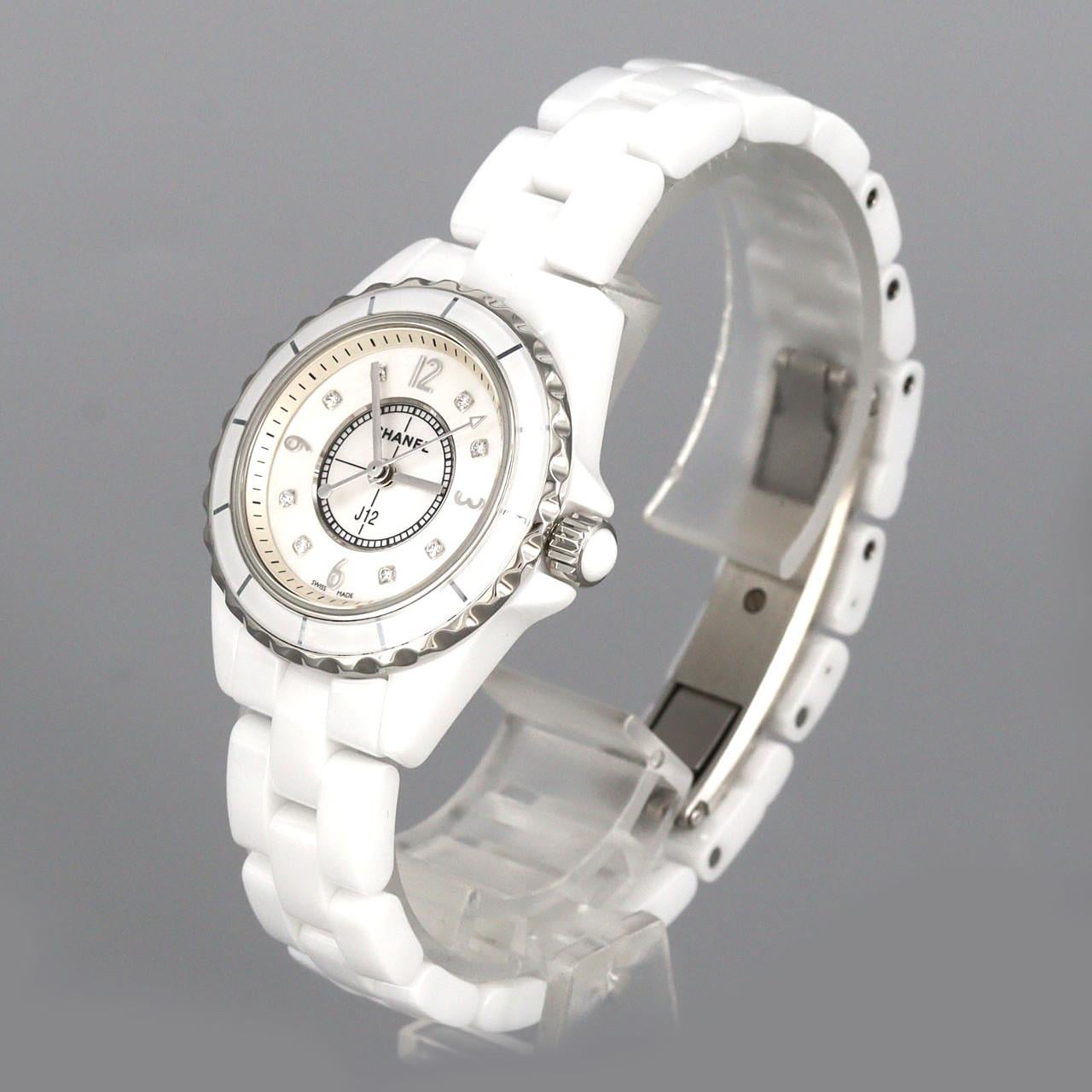 CHANEL J12 29mm Ceramic・8P H2570 Ceramic Quartz