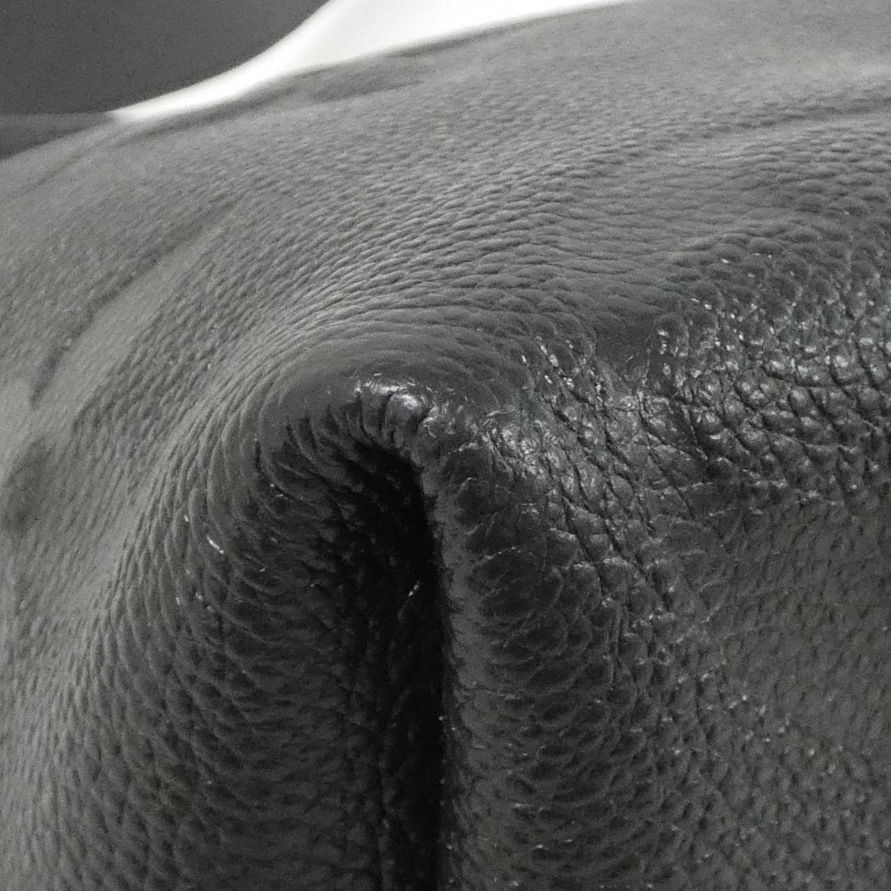 LOUIS VUITTON Monogram Empreinte Carryall Zip PM M46288 Shoulder Bag