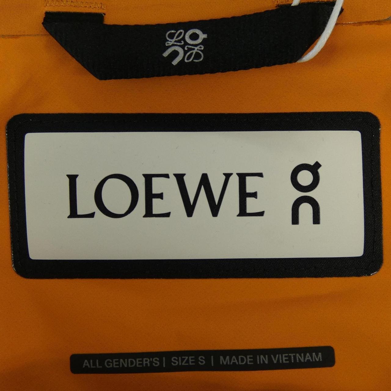 ロエベ LOEWE ON CAPE H929Y02W18 コート