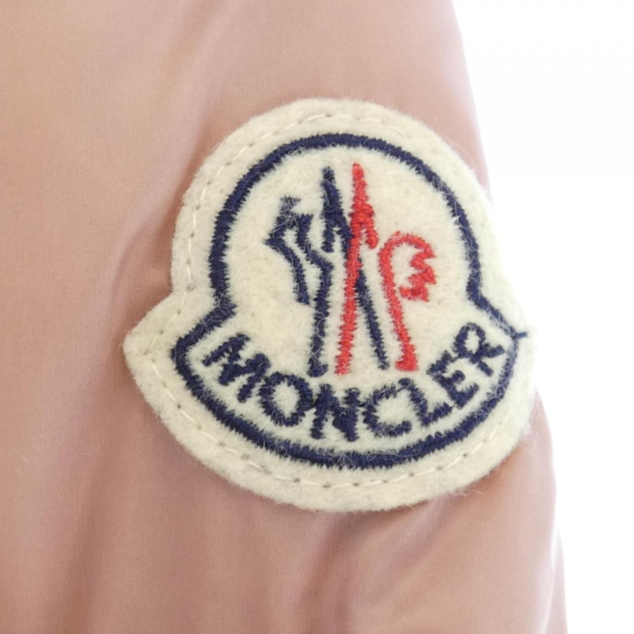 モンクレール MONCLER ダウンジャケット