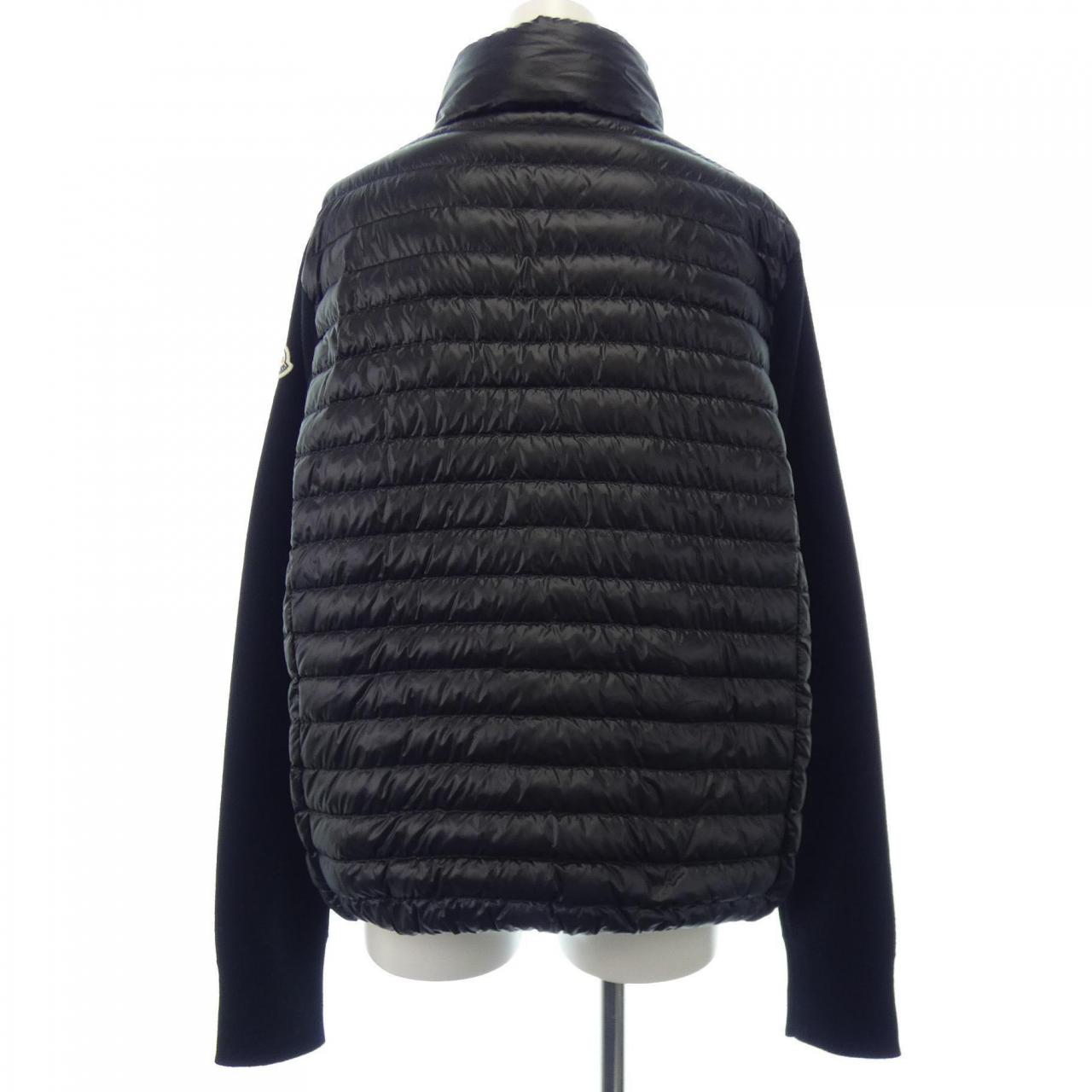 モンクレール MONCLER ダウンジャケット