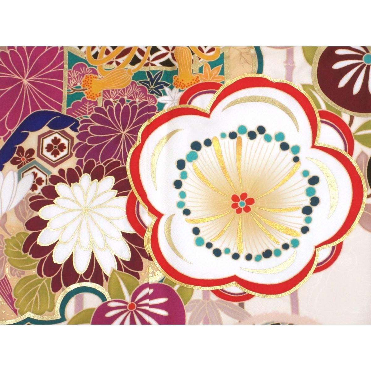 振袖　友禅金彩加工　刺繍入り　身幅Ｌ寸