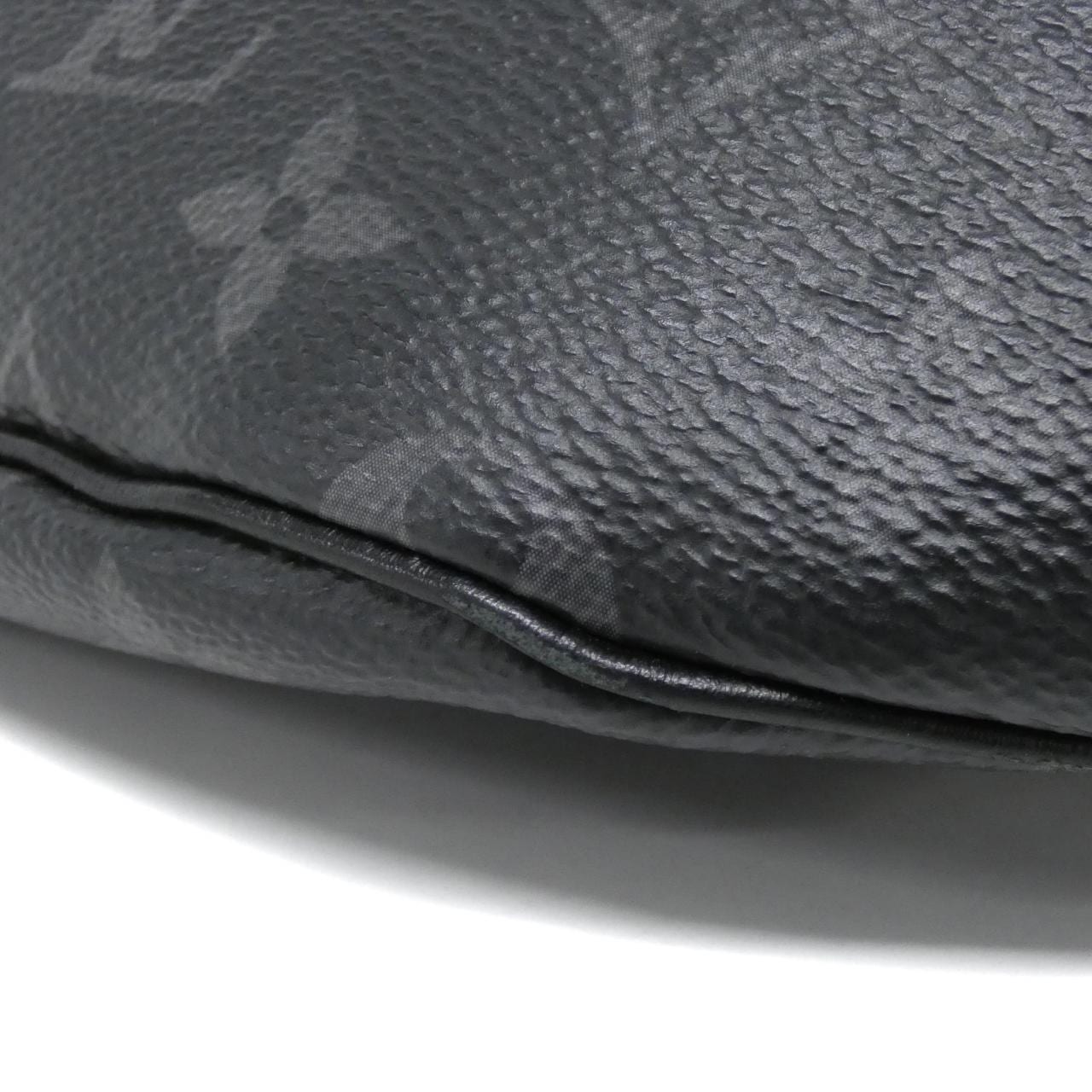 ルイヴィトン モノグラム エクリプス ディスカバリー バムバッグ M44336 ショルダーバッグ