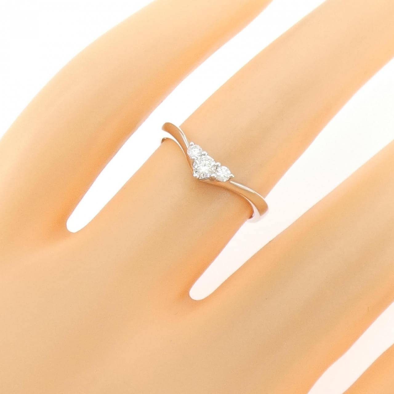 750WG Diamond Ring 0.076CT