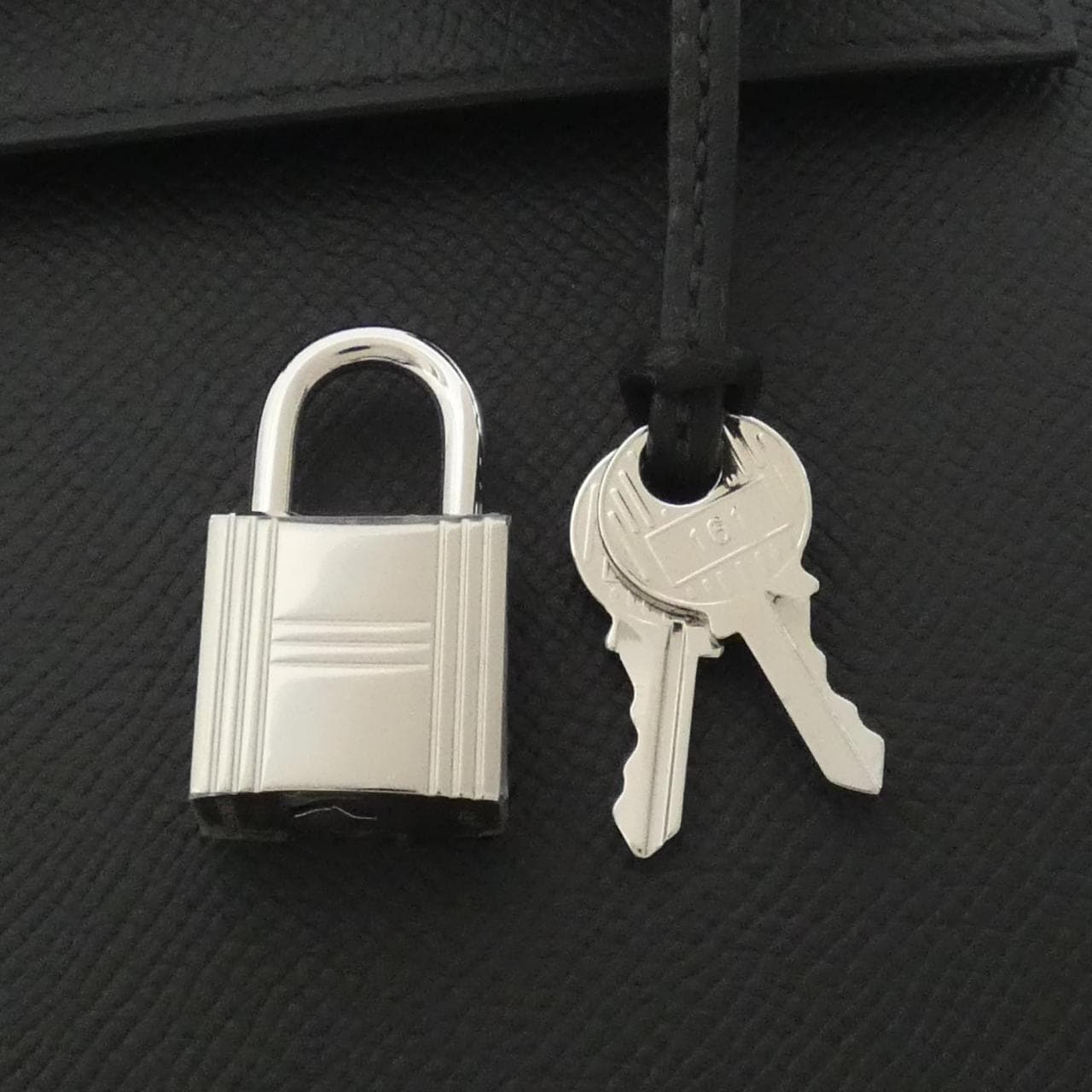 【未使用品】エルメス ケリー エレクトラム 25cm 086479CT バッグ