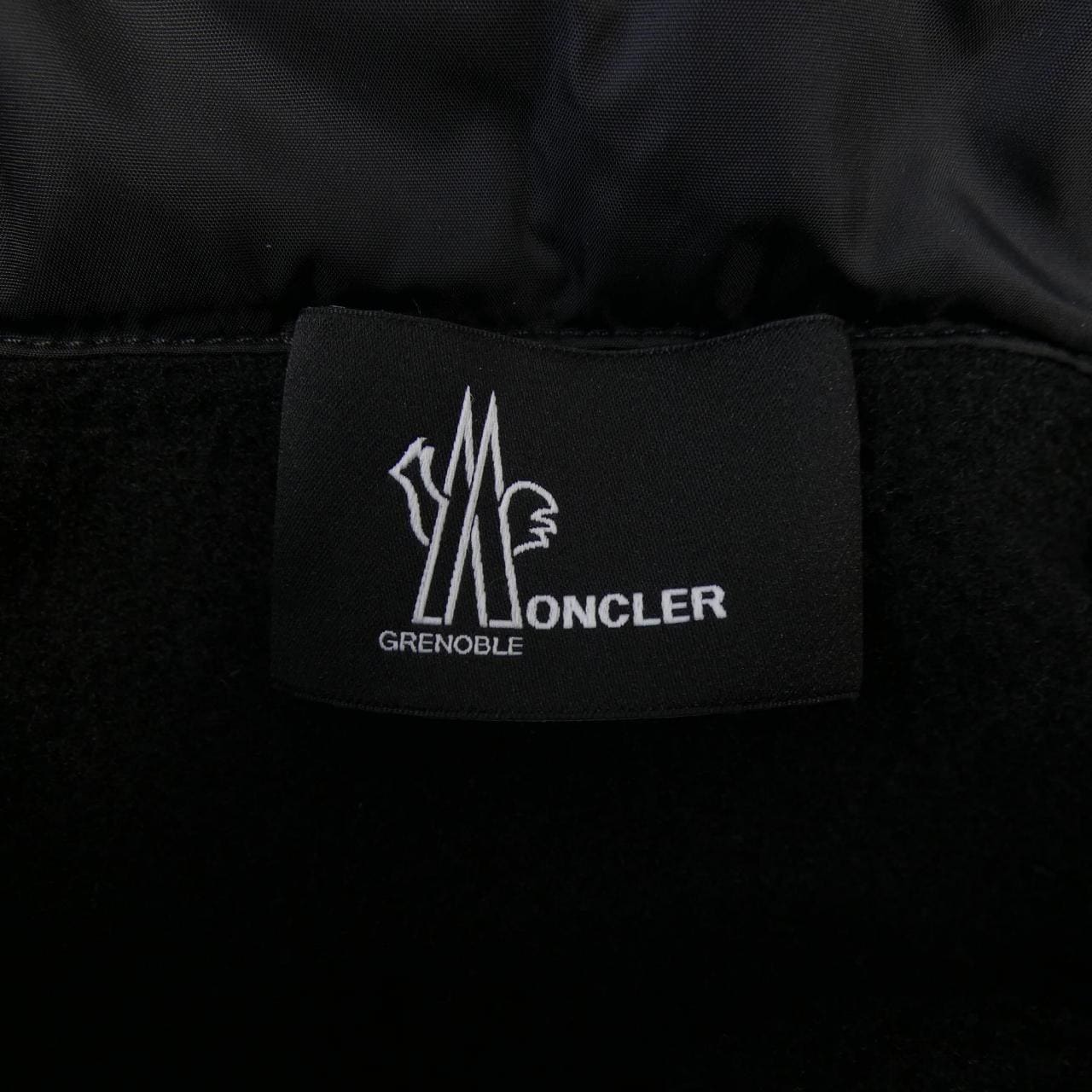 モンクレールグルノーブル MONCLER GRENOBLE 20978G0031 ダウンジャケット