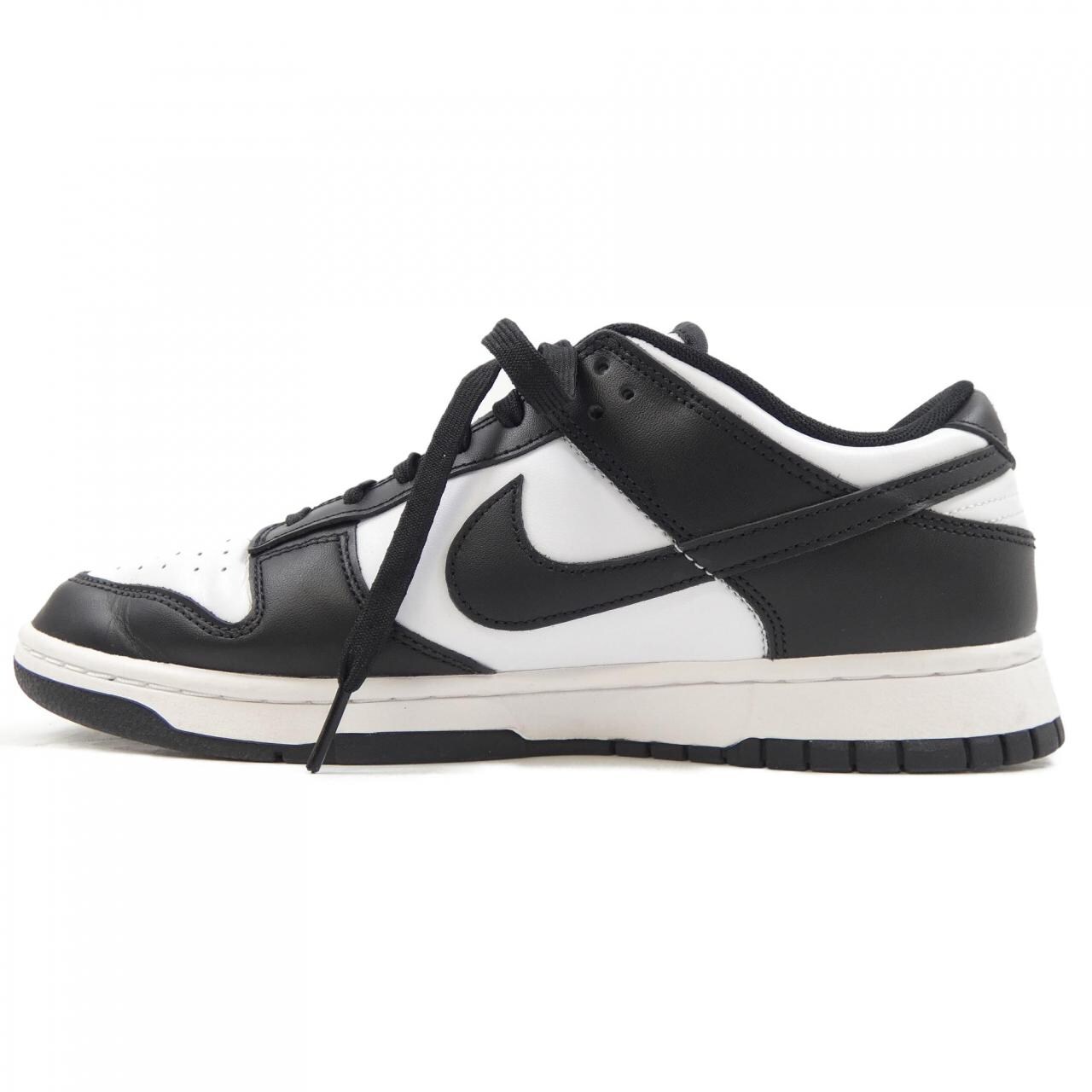 ナイキ NIKE スニーカー
