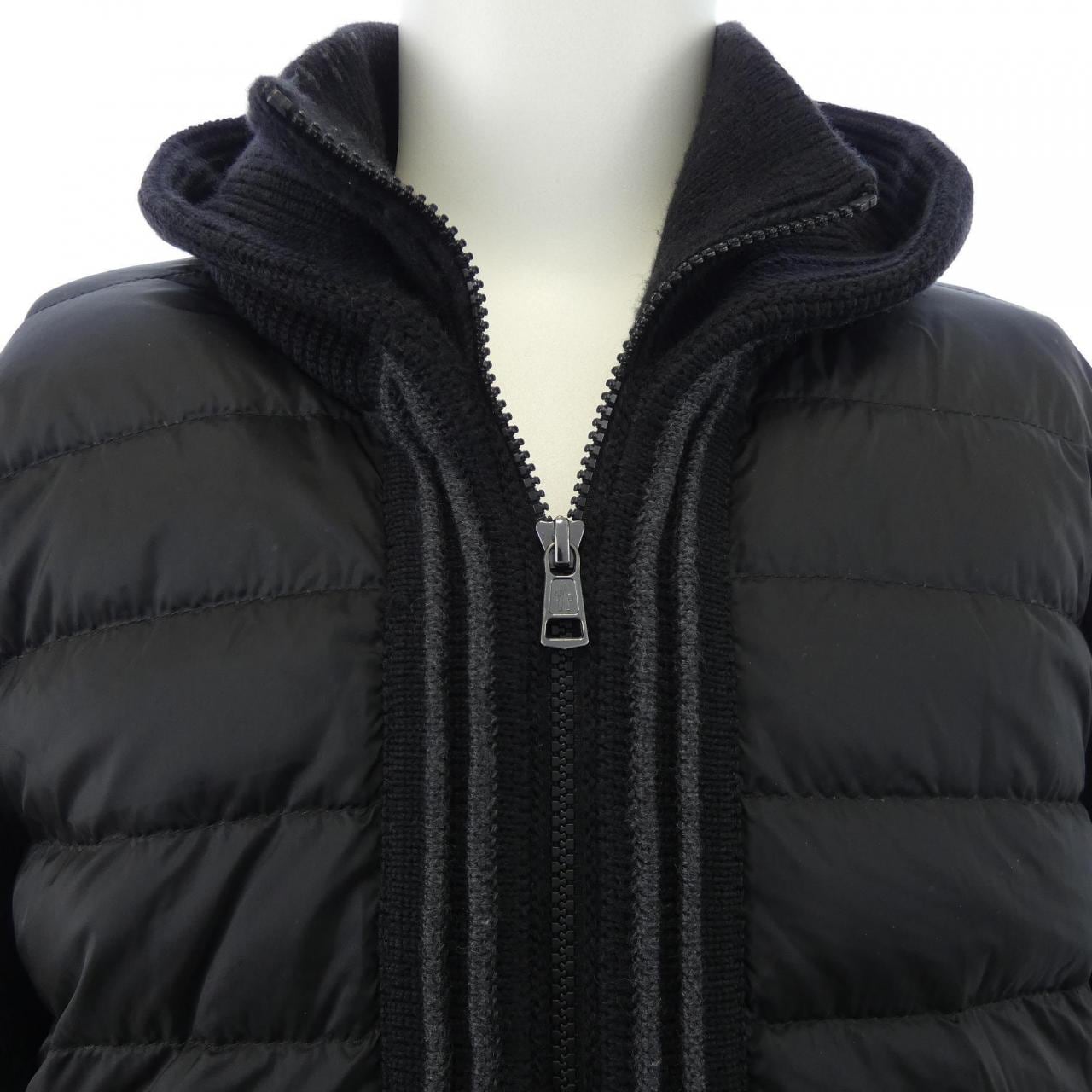 モンクレール MONCLER 20919413700 ダウンジャケット