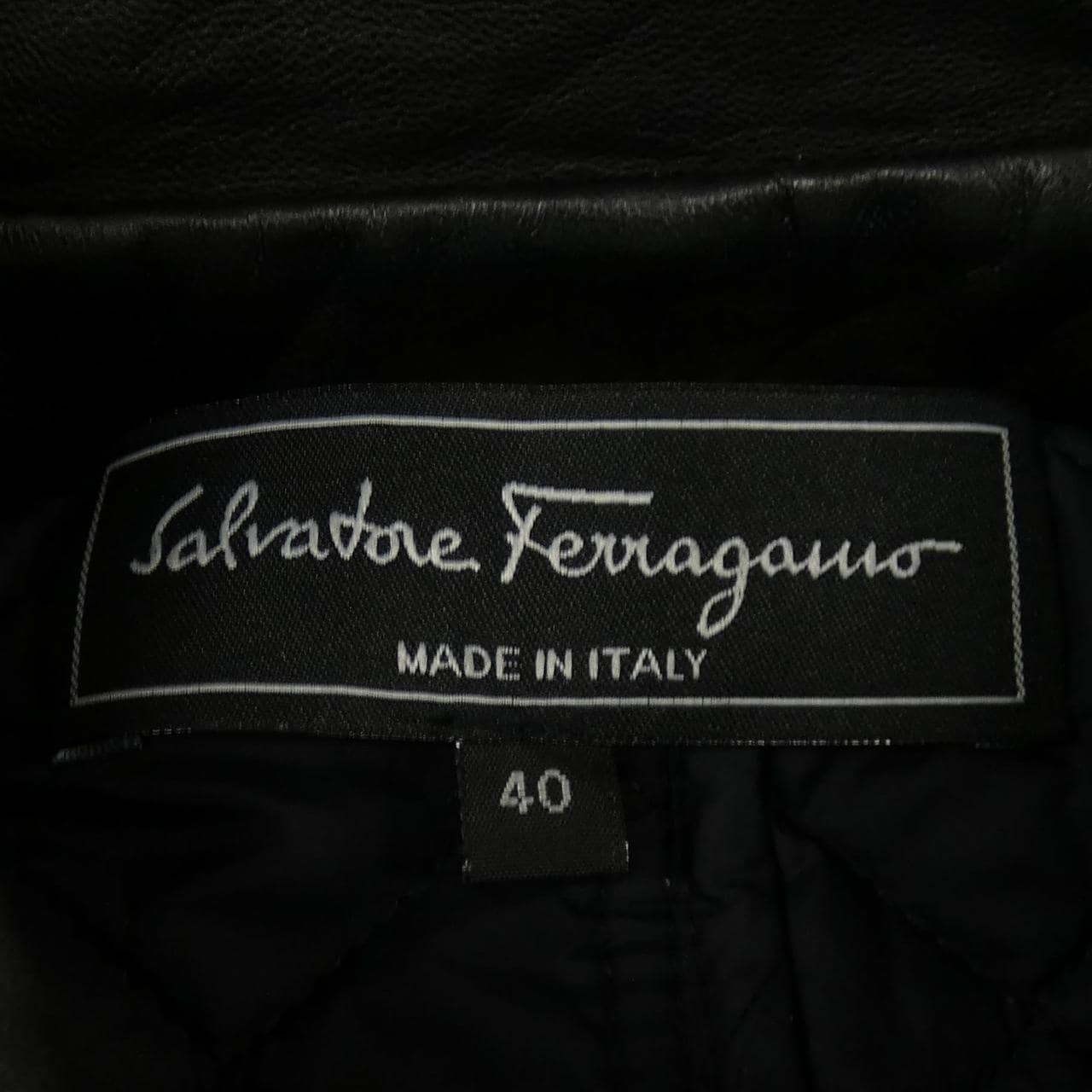 サルヴァトーレフェラガモ SALVATORE FERRAGAMO コート