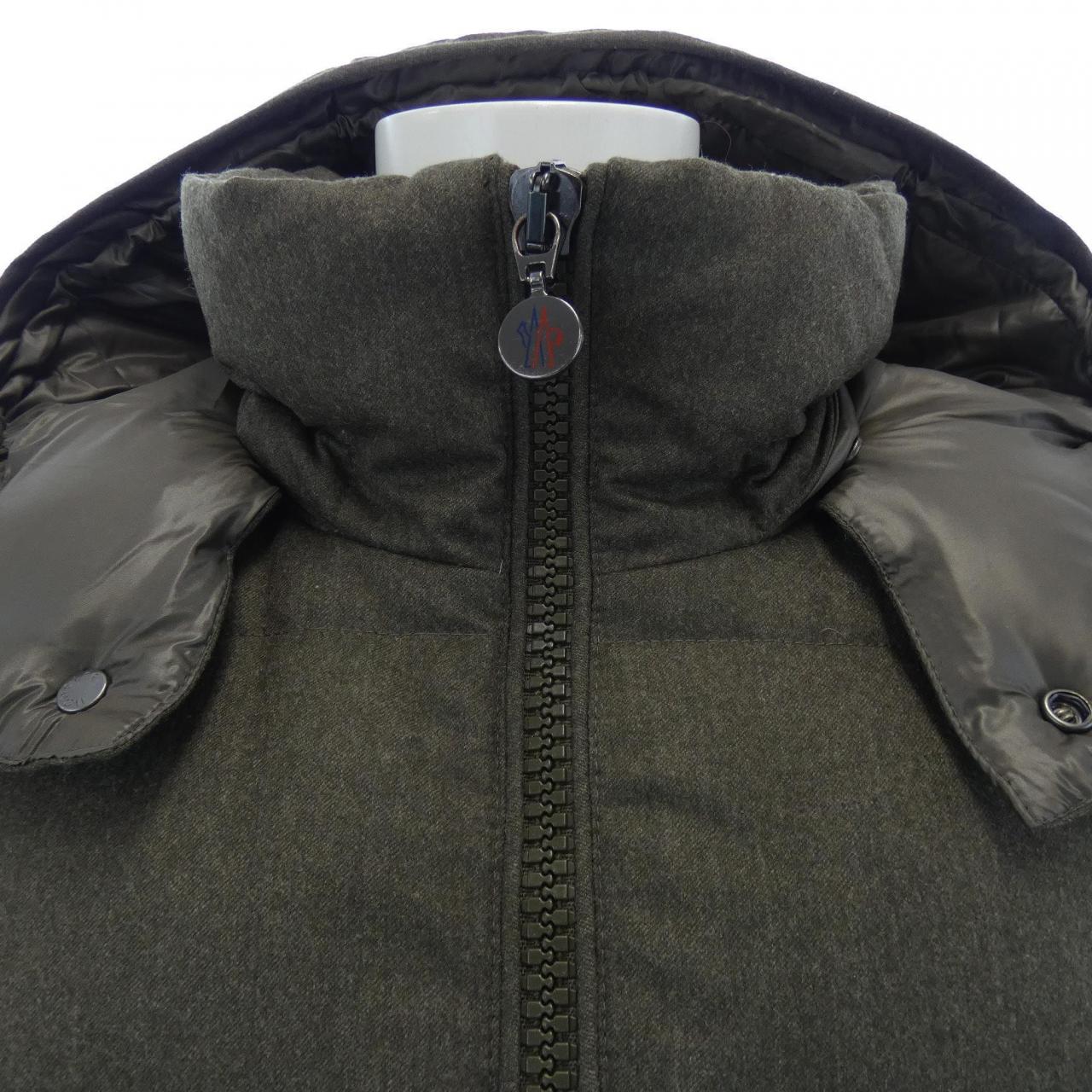 モンクレール MONCLER ダウンジャケット