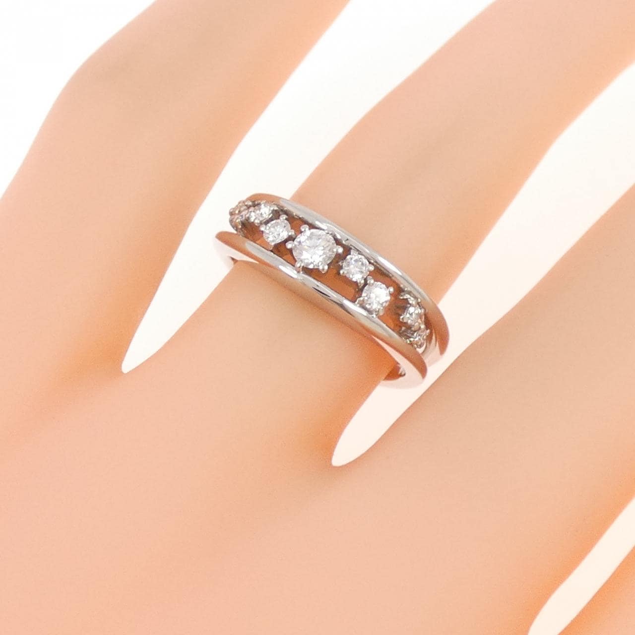 サ バース ダイヤモンド リング 0.26CT