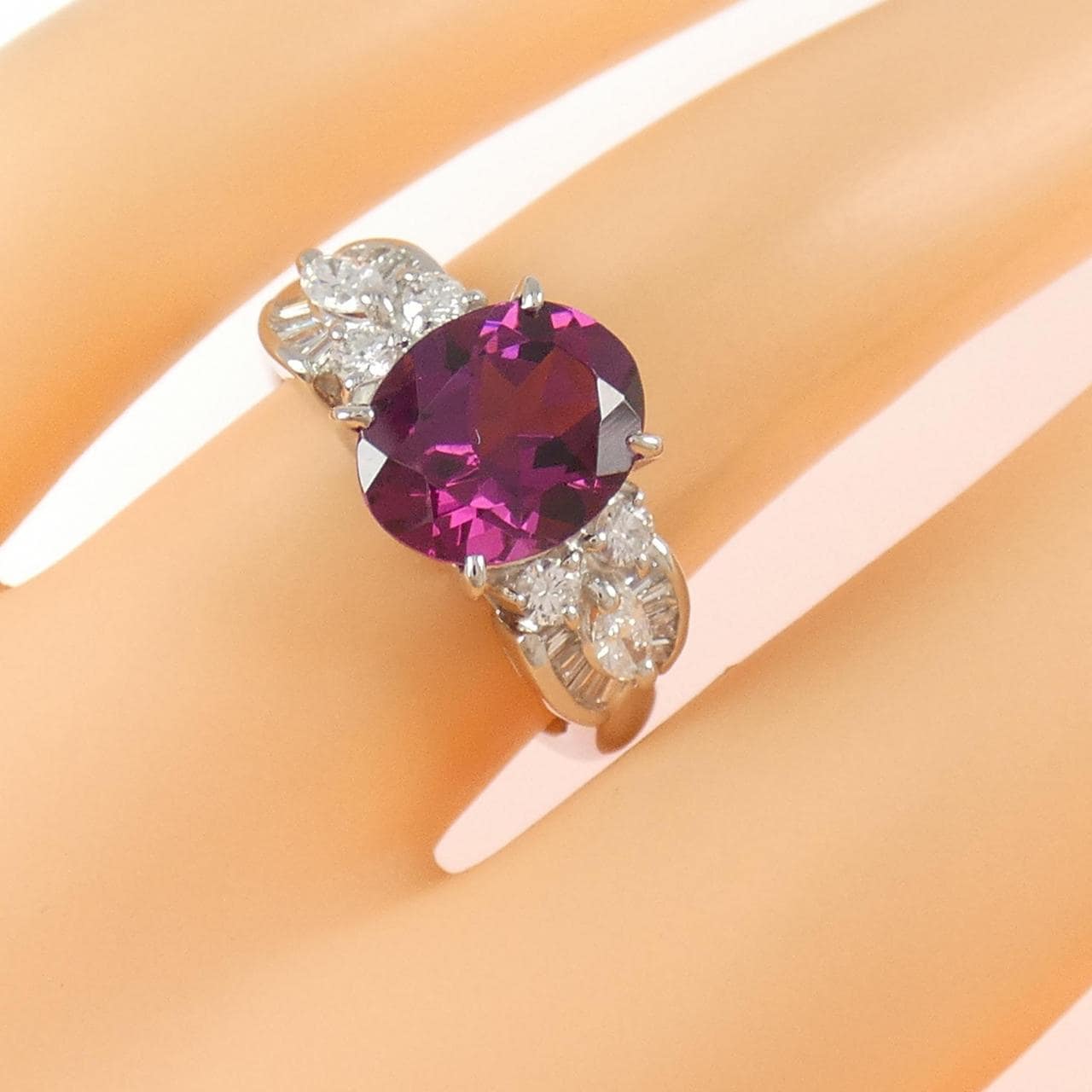 PT900 ガーネット リング 2.650CT