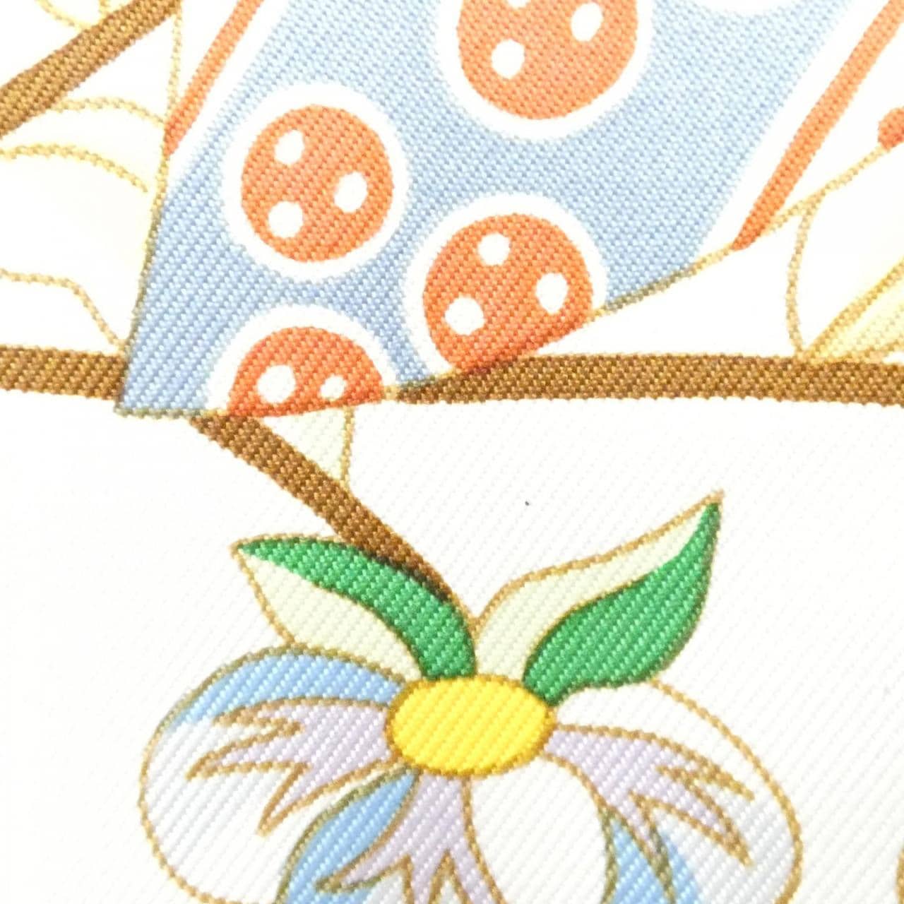 エルメス FLEURS ET PAPILLONS DE TISSUS カレ スカーフ