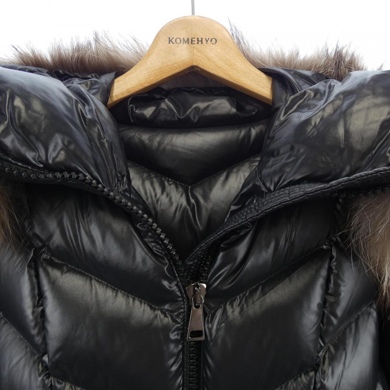 MONCLER MONCLER Down Coat