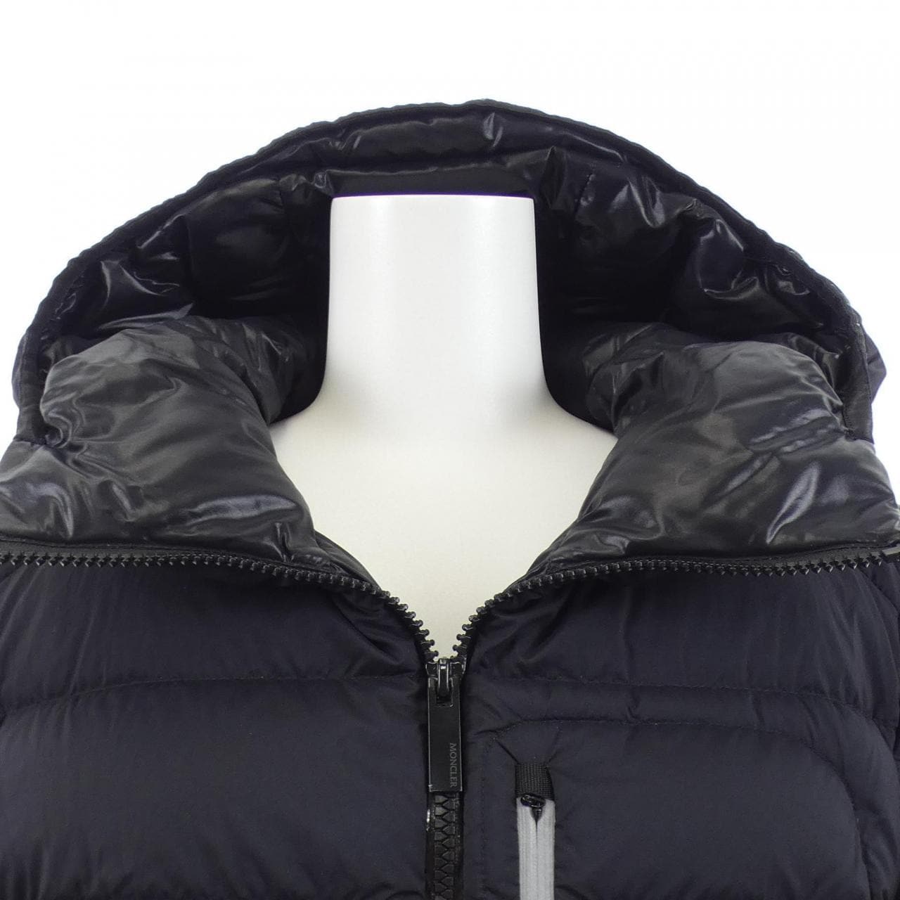 モンクレール MONCLER CARTERET ダウンジャケット