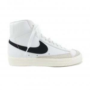 ナイキ NIKE スニーカー
