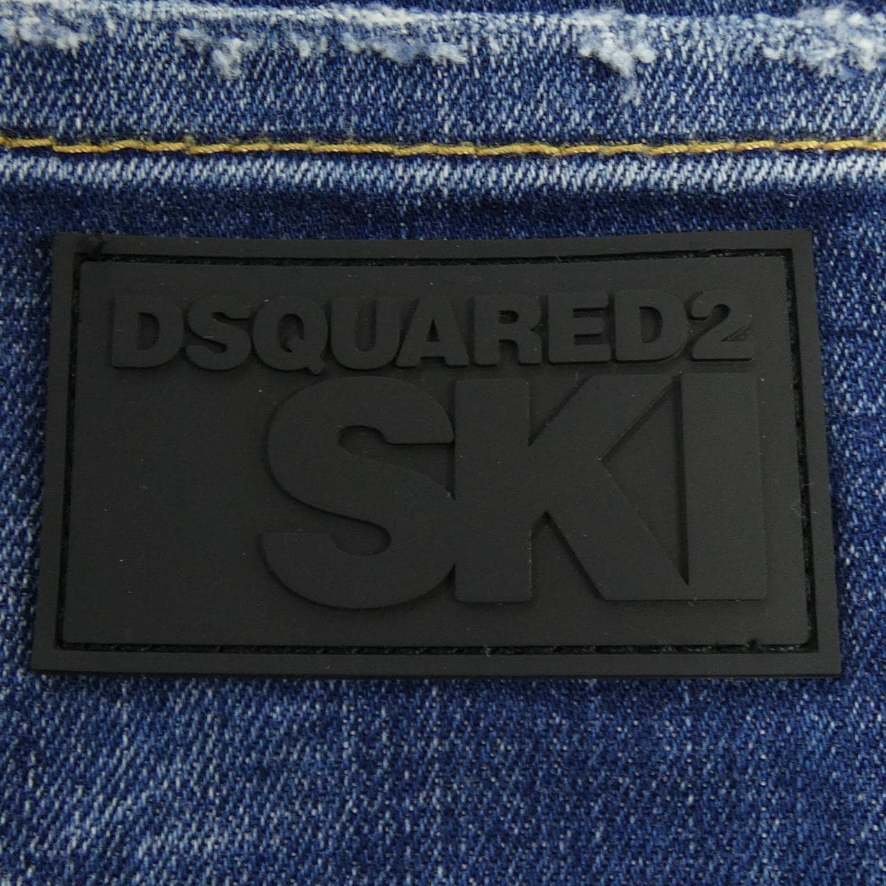 ディースクエアード DSQUARED2 S71LB0370 ジーンズ