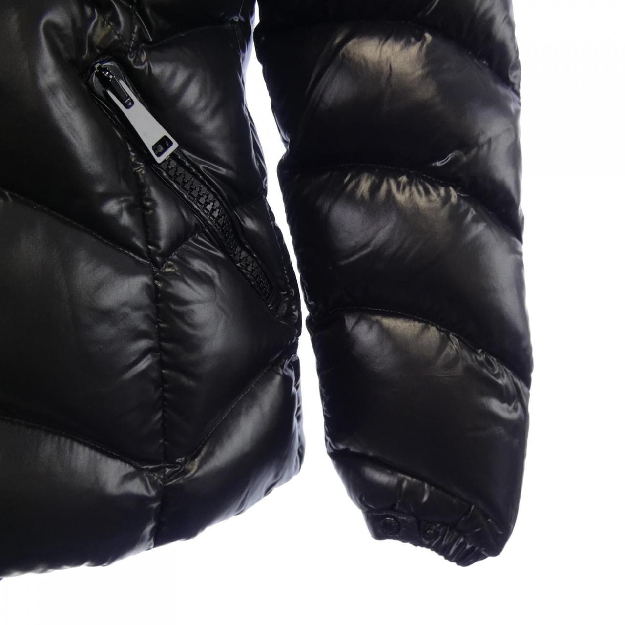 モンクレール MONCLER AKEBIA ダウンジャケット