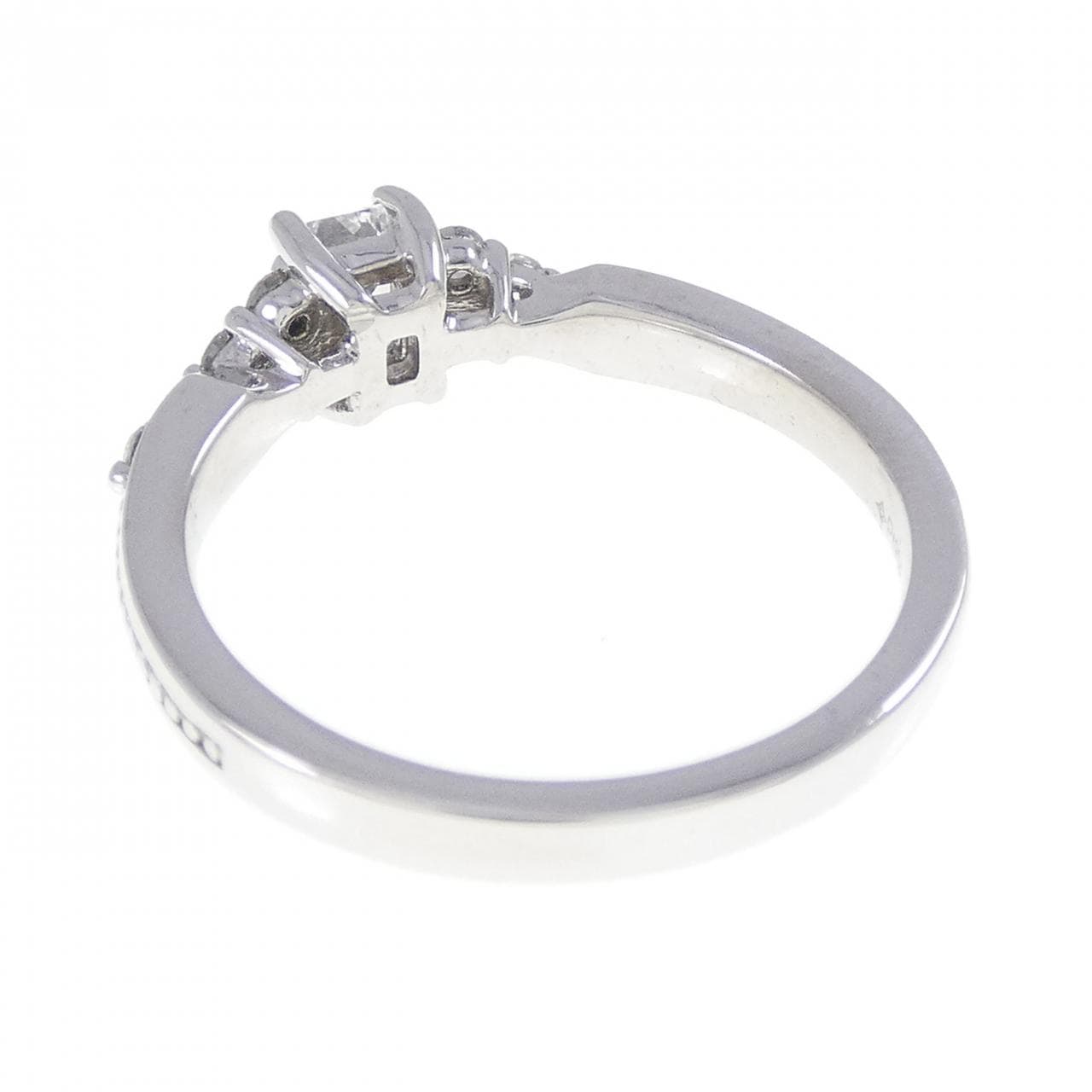 ジーエスティービー ダイヤモンド リング 0.31CT