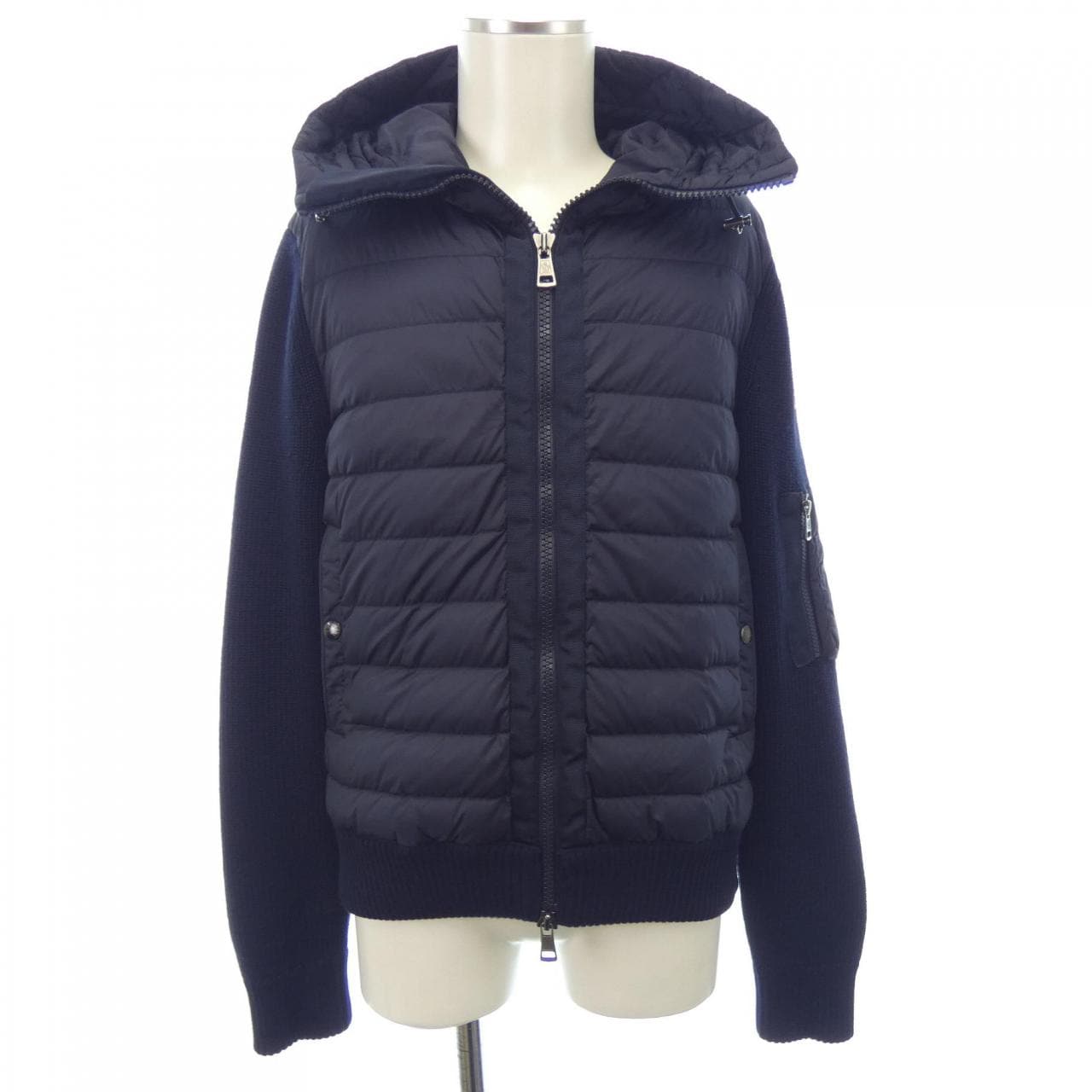 モンクレール MONCLER ダウンジャケット