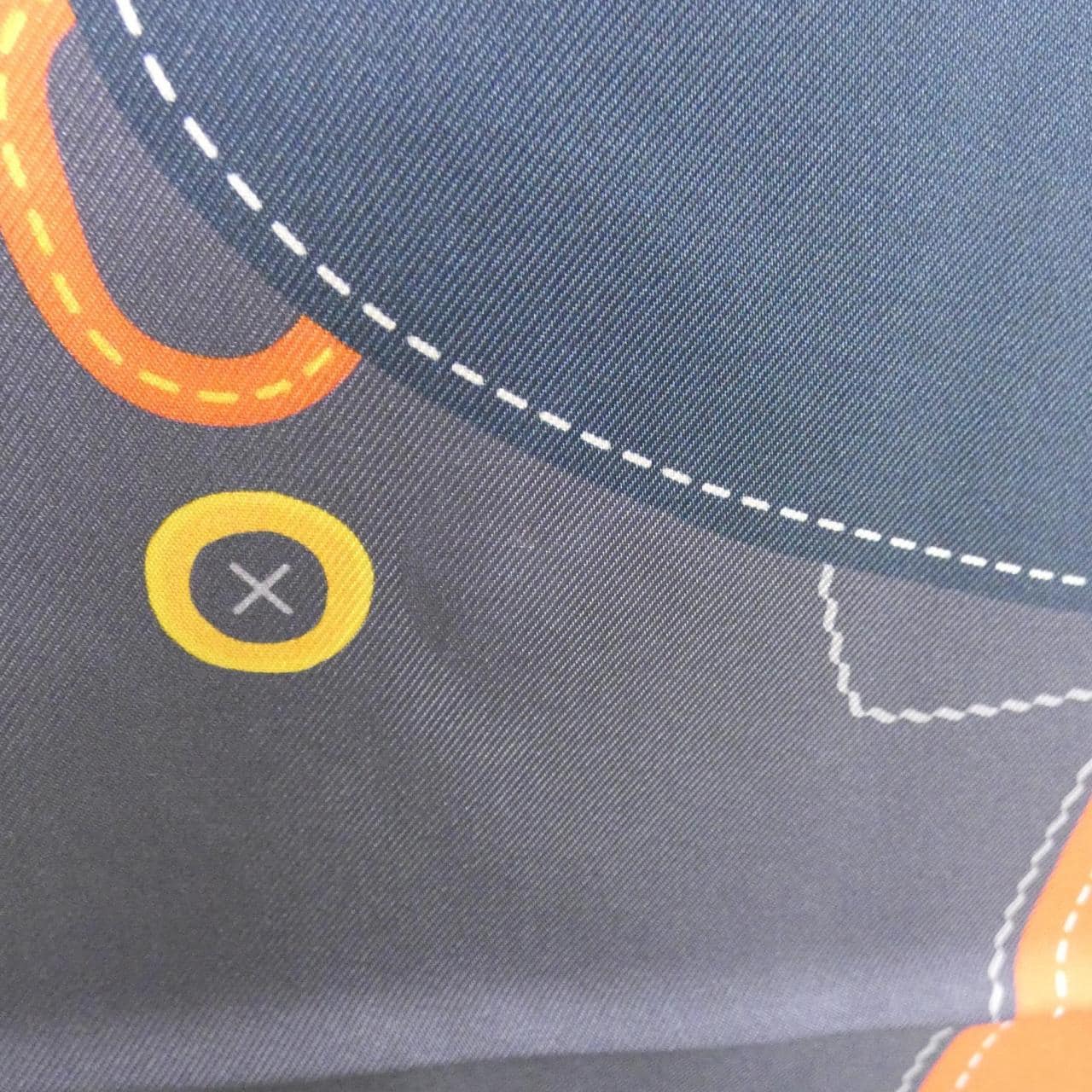 エルメス TAPIS DE SELLE カレ ダブル フェイス 904040S スカーフ