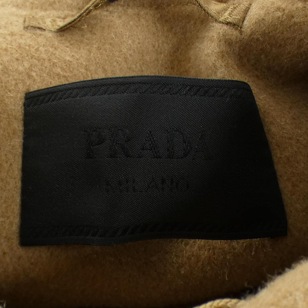 Prada PRADA三角寶獅SGC590 SOOO 15J6夾克