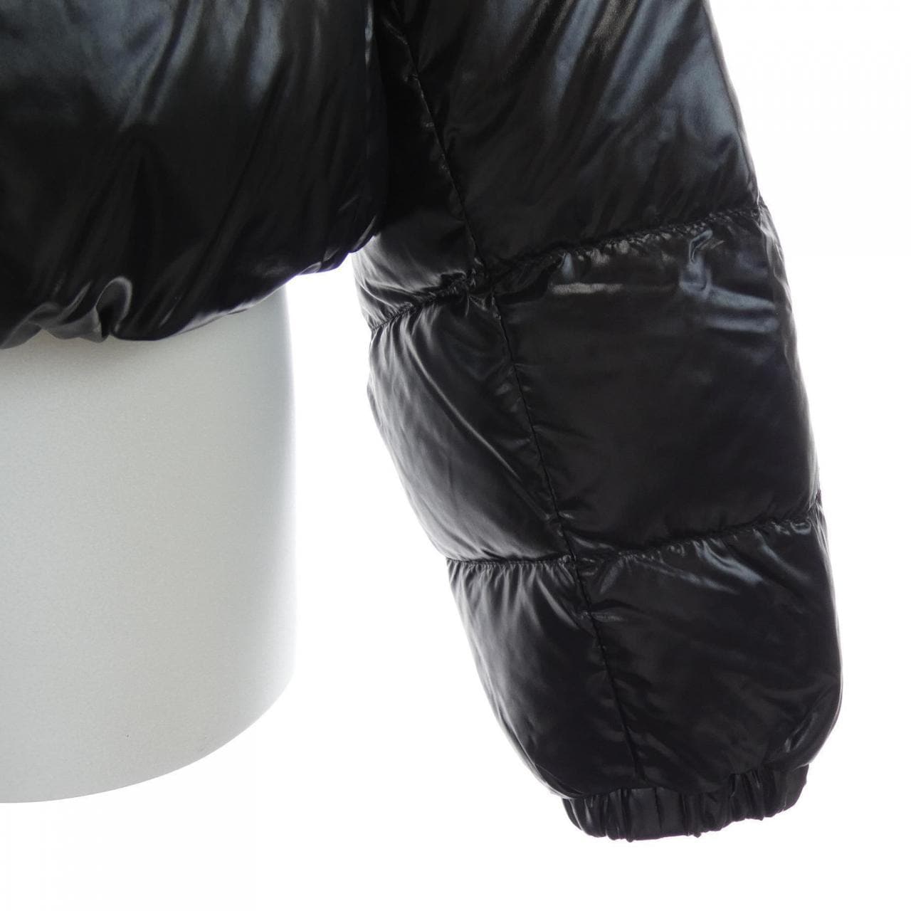 モンクレール MONCLER BAYARD ダウンジャケット