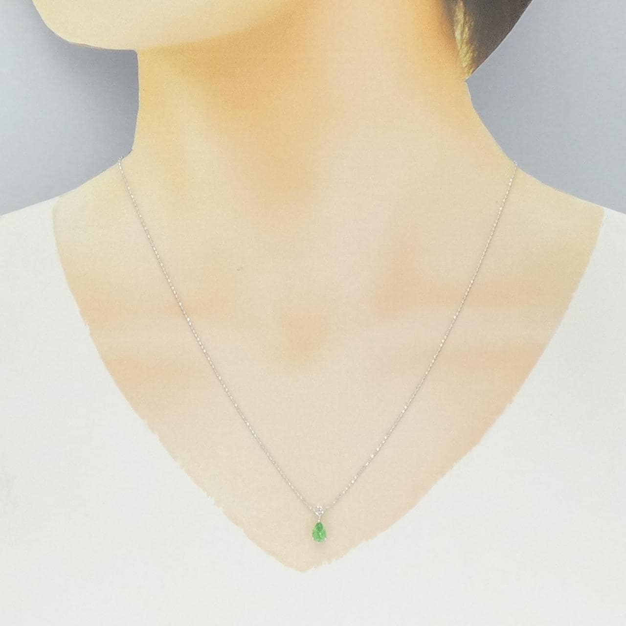 K18WG グリーンガーネット ネックレス