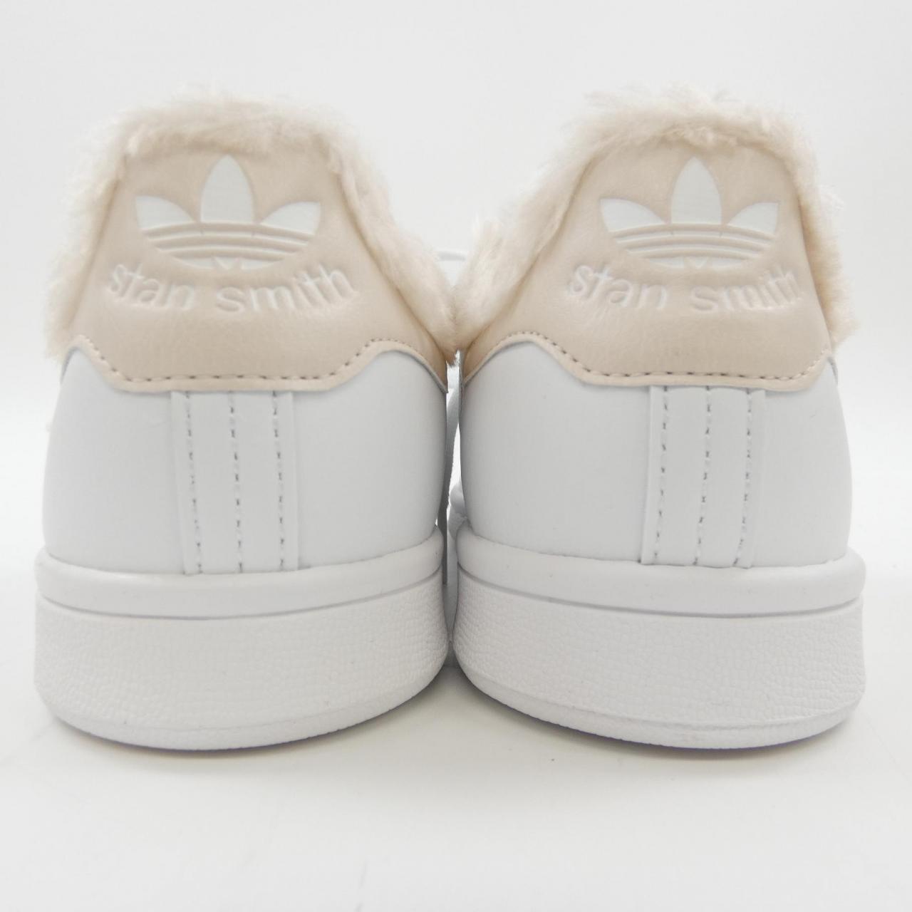 アディダス ADIDAS スニーカー