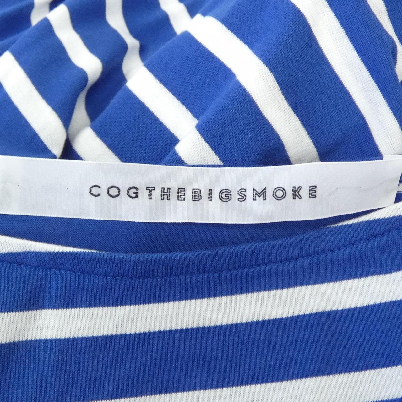 コグザビッグスモーク COGTHEBIGSMOKE トップス