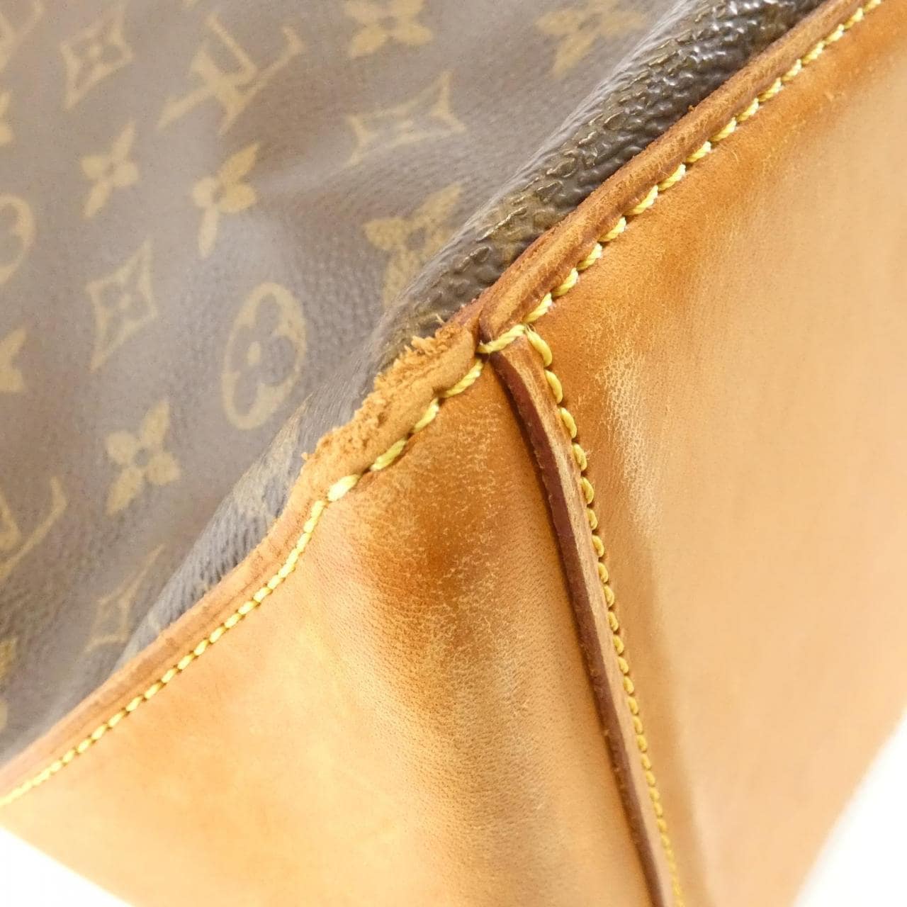 LOUIS VUITTON Monogram Hippo Mezzo M51151 包