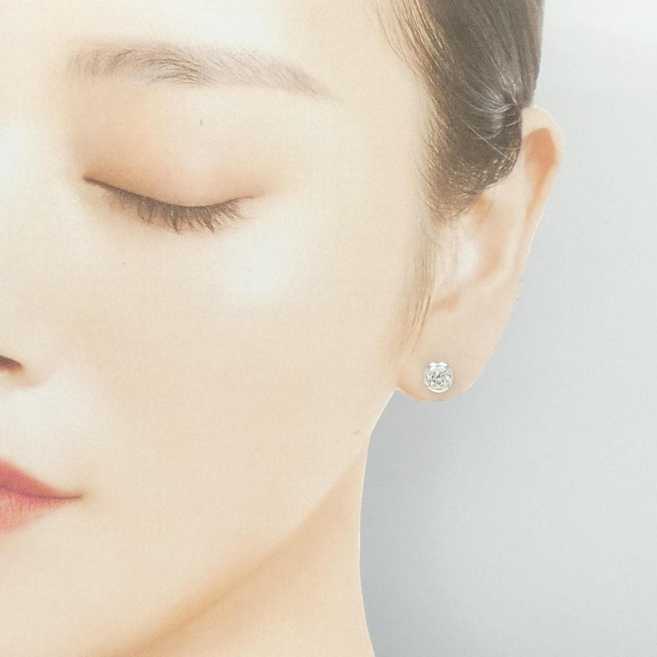 PT900 ソリティア ダイヤモンド ピアス 1.27CT