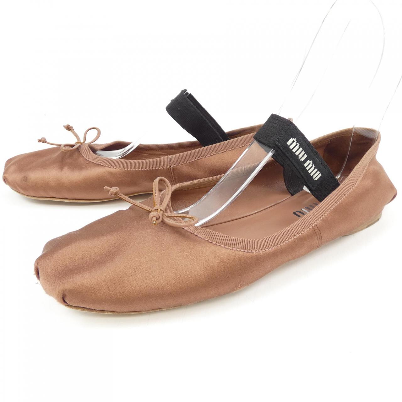 ミュウミュウ MIU MIU フラットシューズ