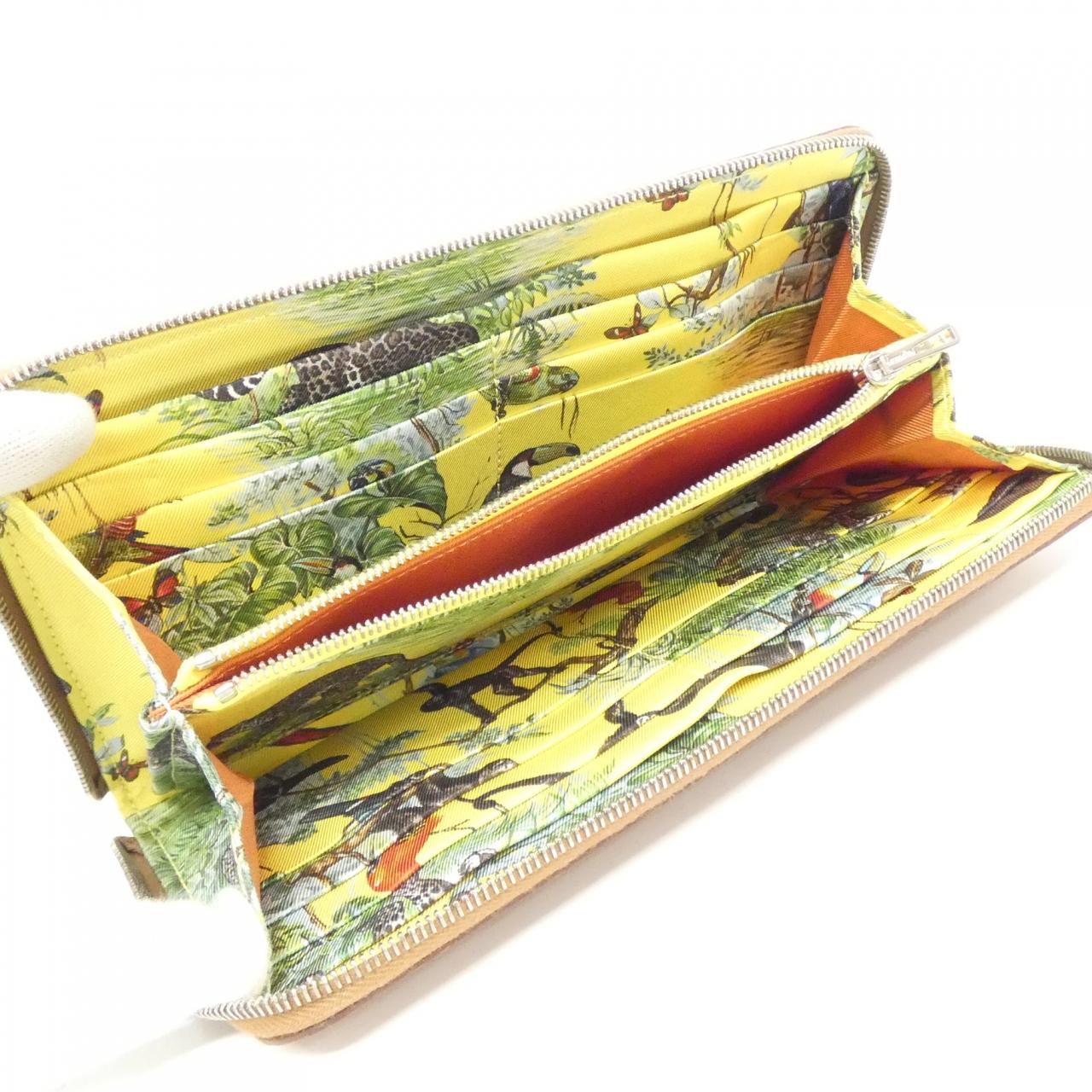 エルメス EQUATEUR シルク イン クラシック 077758CK 財布