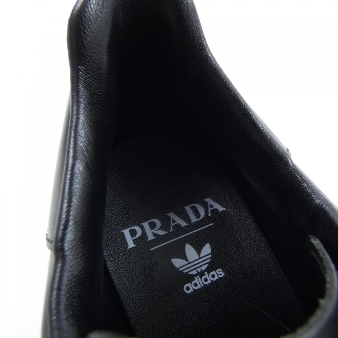 プラダ PRADA スニーカー