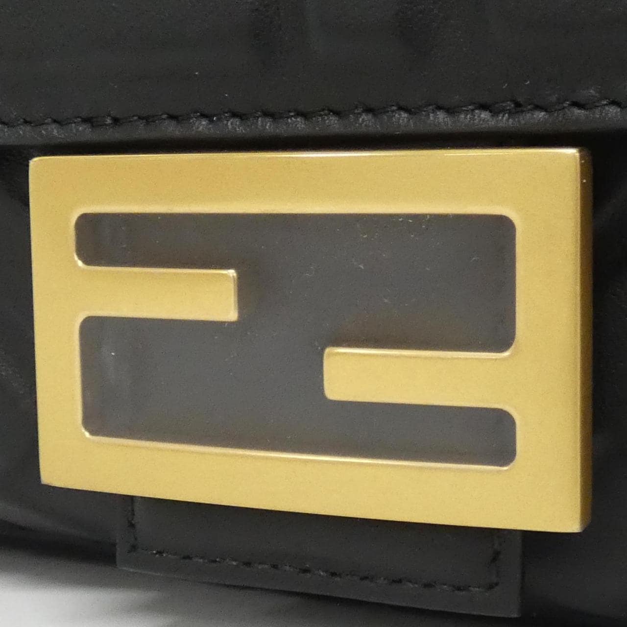 [新品] FENDI Baguette 8BR600 A72V 单肩包