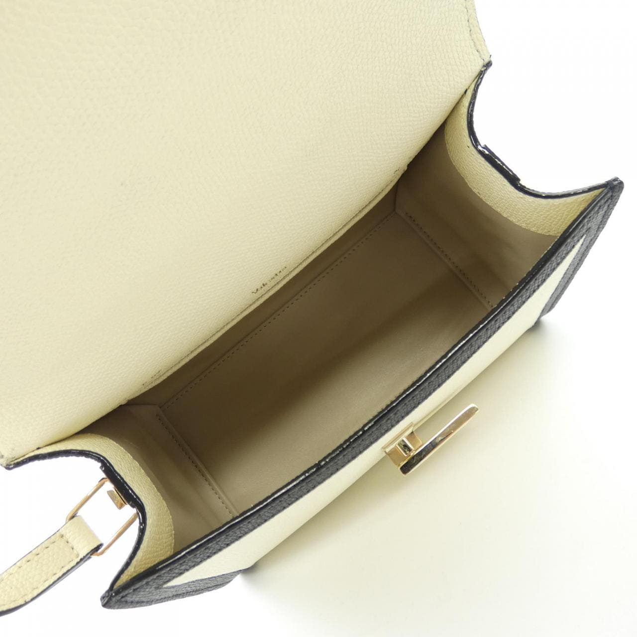 ヴァレクストラ VALEXTRA BAG