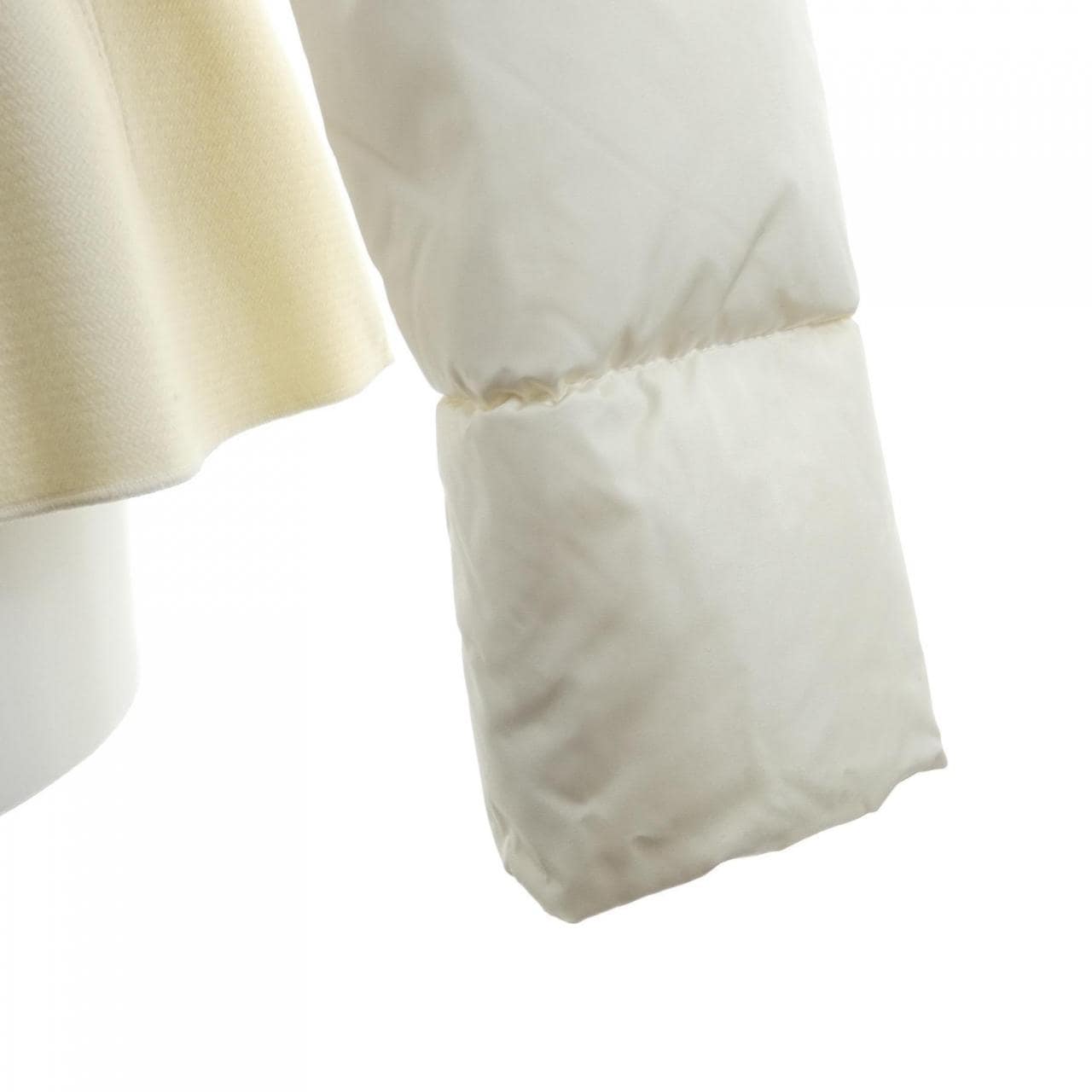 モンクレール MONCLER NESEA ダウンジャケット